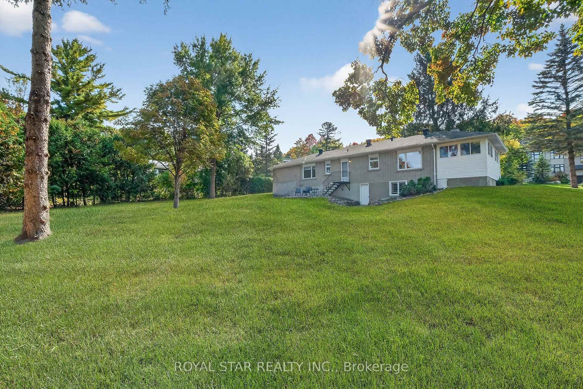 Photo 39 of 10 Delong Drive, Ottawa, Beacon Hill North — HOMEH