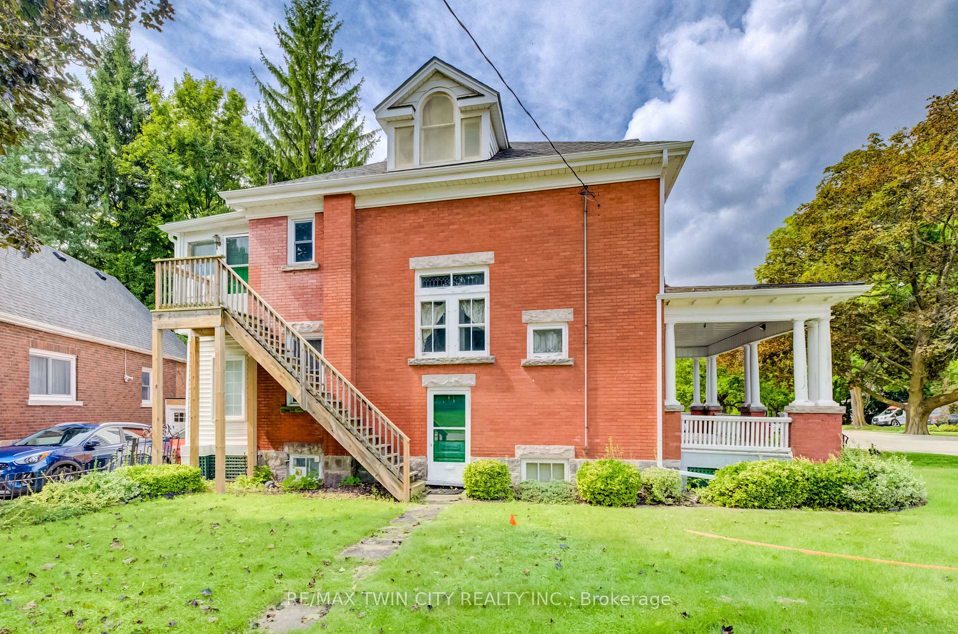 Photo 32 of 211 Main Street, Cambridge, East Galt — HOMEH