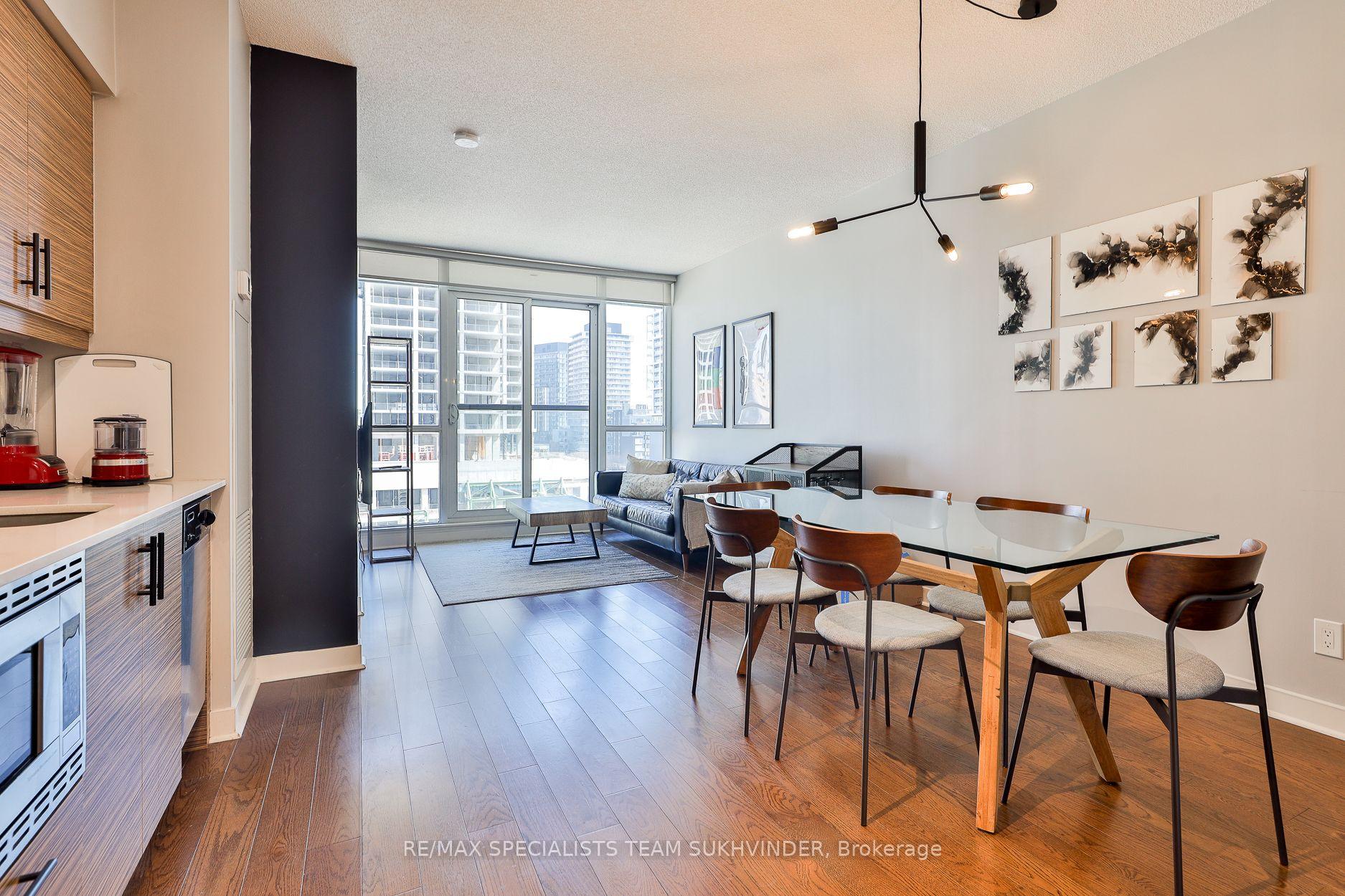 Photo 2 of 320 Richmond Street E, Toronto, Moss Park — HOMEH