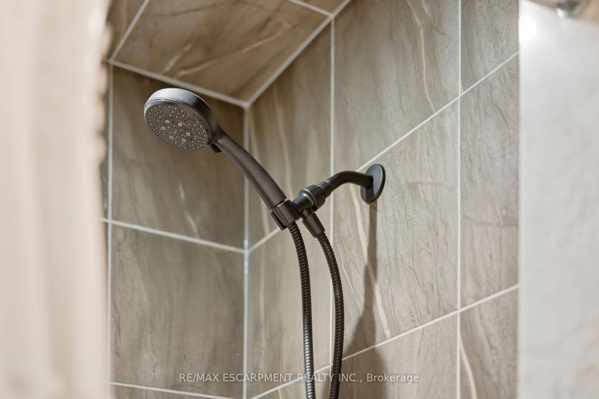 Photo 24 of Unit 18, 261 Skinner Road, Hamilton, Waterdown — HOMEH