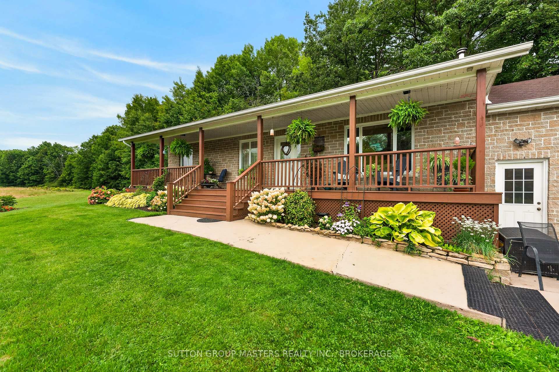 Photo 2 of 4126 Hideaway Lane, Frontenac, Frontenac South — HOMEH