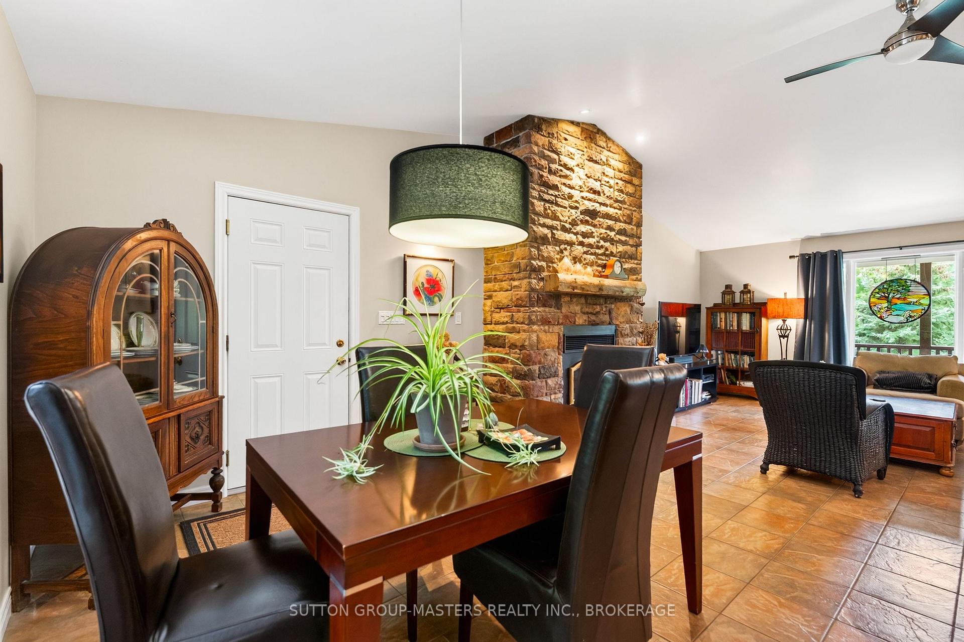 Photo 12 of 4126 Hideaway Lane, Frontenac, Frontenac South — HOMEH