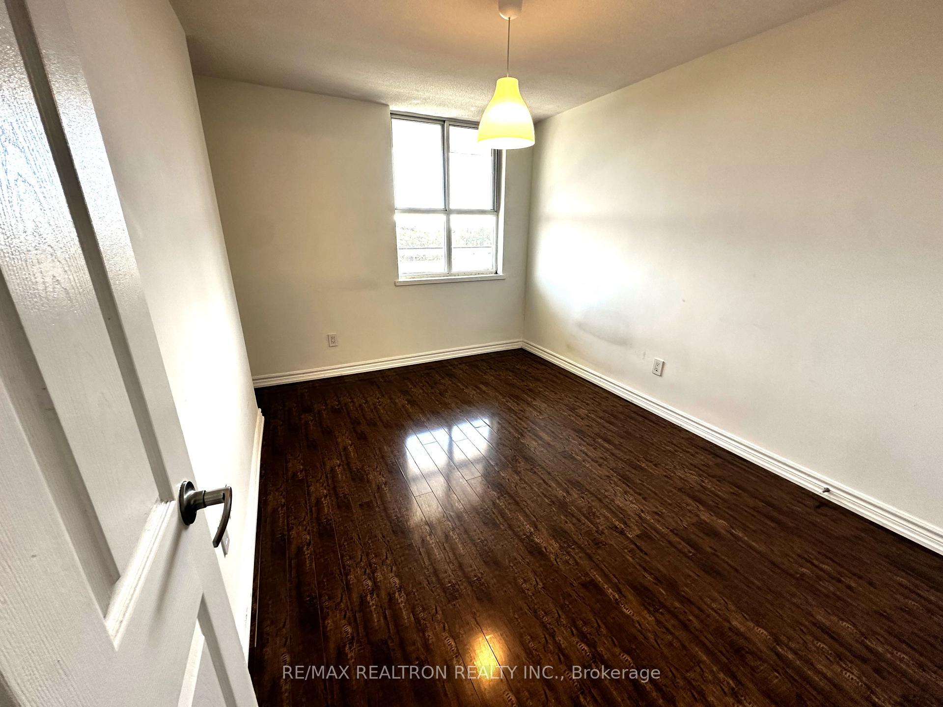 Photo 22 of Unit 504, 80 Inverlochy Boulevard, Markham, Royal Orchard — HOMEH