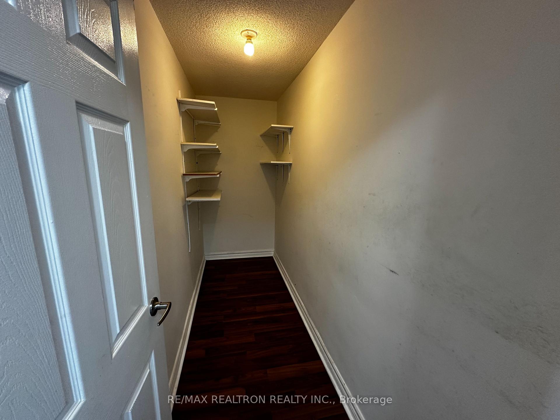 Photo 23 of Unit 504, 80 Inverlochy Boulevard, Markham, Royal Orchard — HOMEH