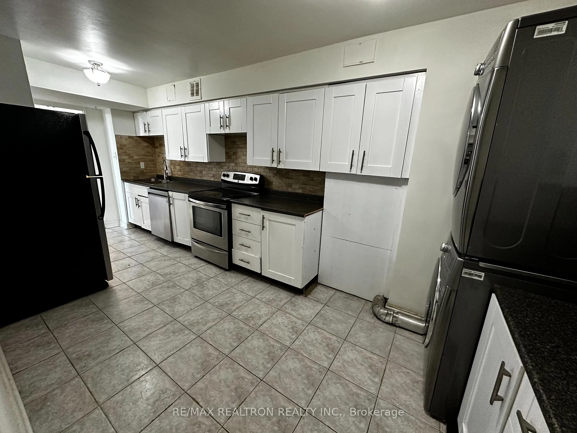 Photo 10 of Unit 504, 80 Inverlochy Boulevard, Markham, Royal Orchard — HOMEH