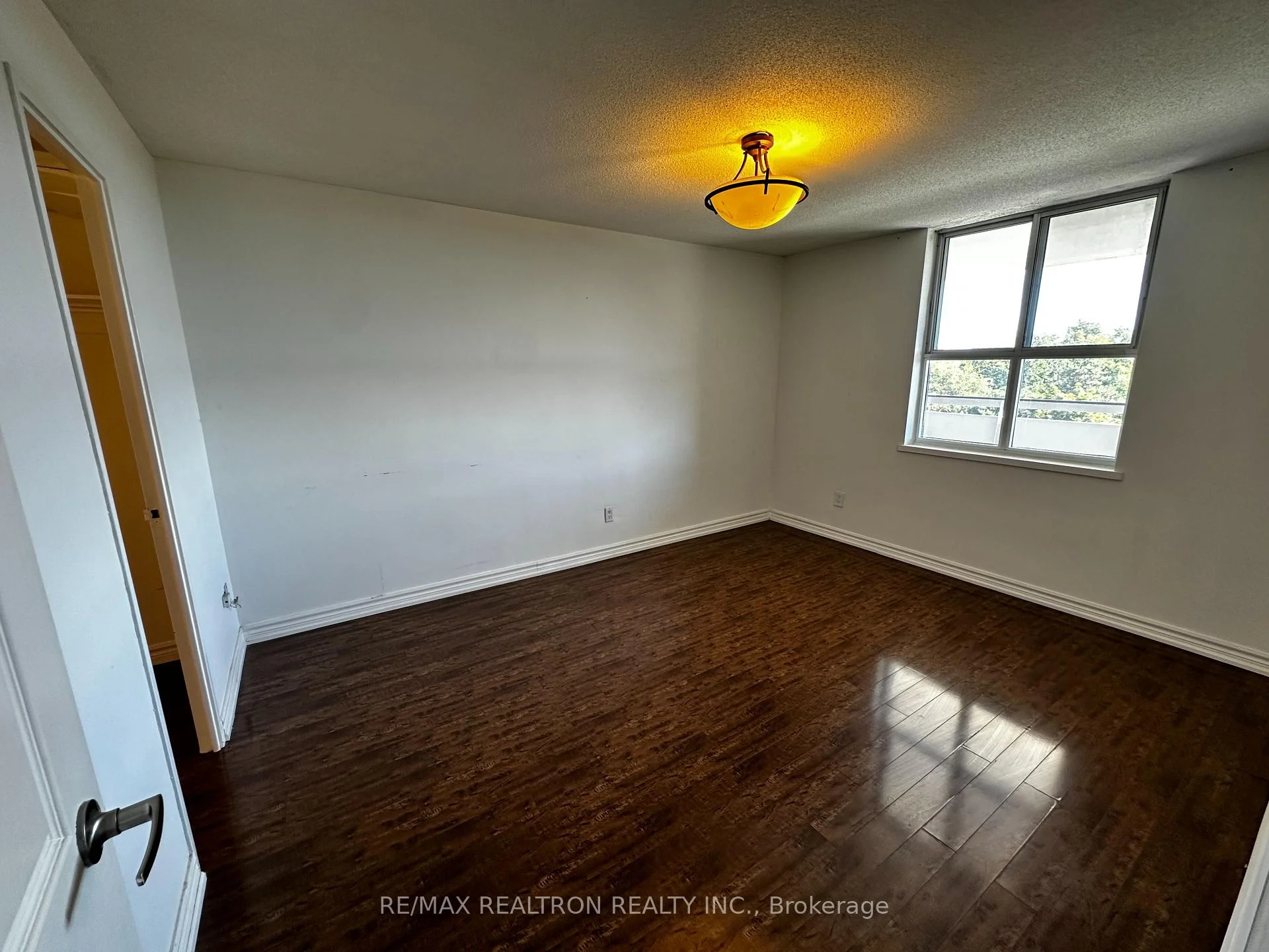 Photo 12 of Unit 504, 80 Inverlochy Boulevard, Markham, Royal Orchard — HOMEH