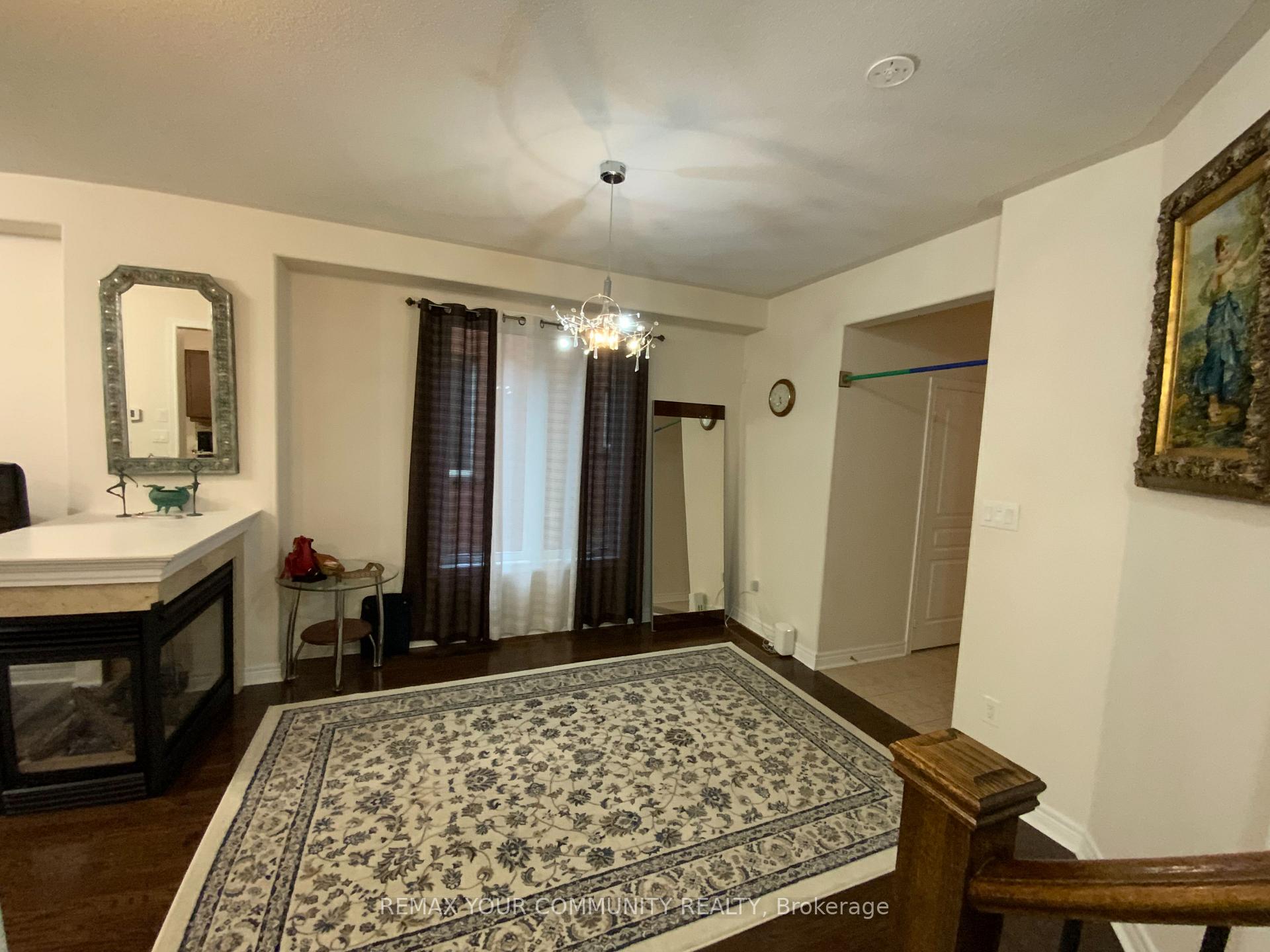 Photo 3 of 29 Mary Ellen Baker Crescent, Vaughan, Patterson — HOMEH