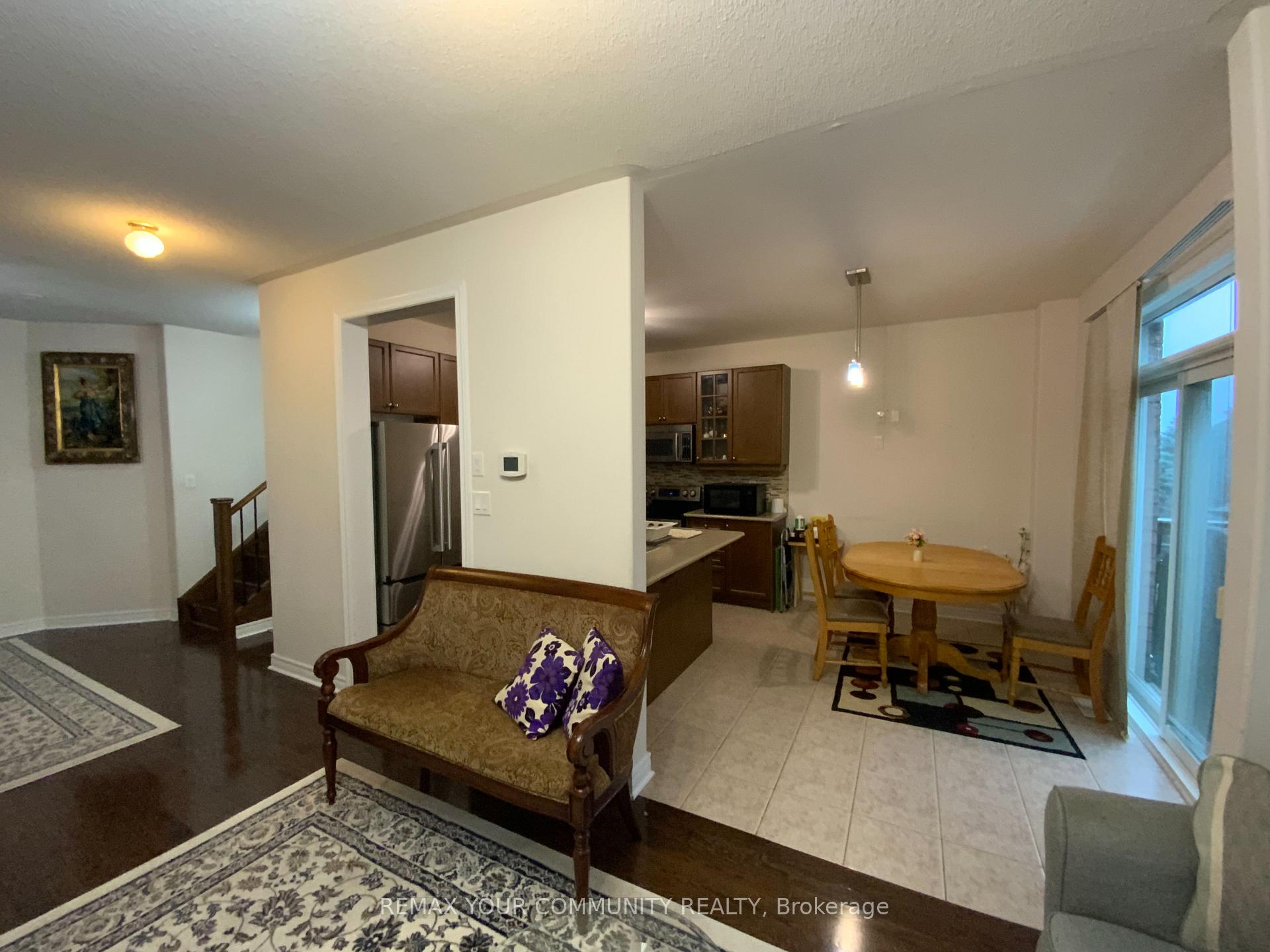 Photo 5 of 29 Mary Ellen Baker Crescent, Vaughan, Patterson — HOMEH