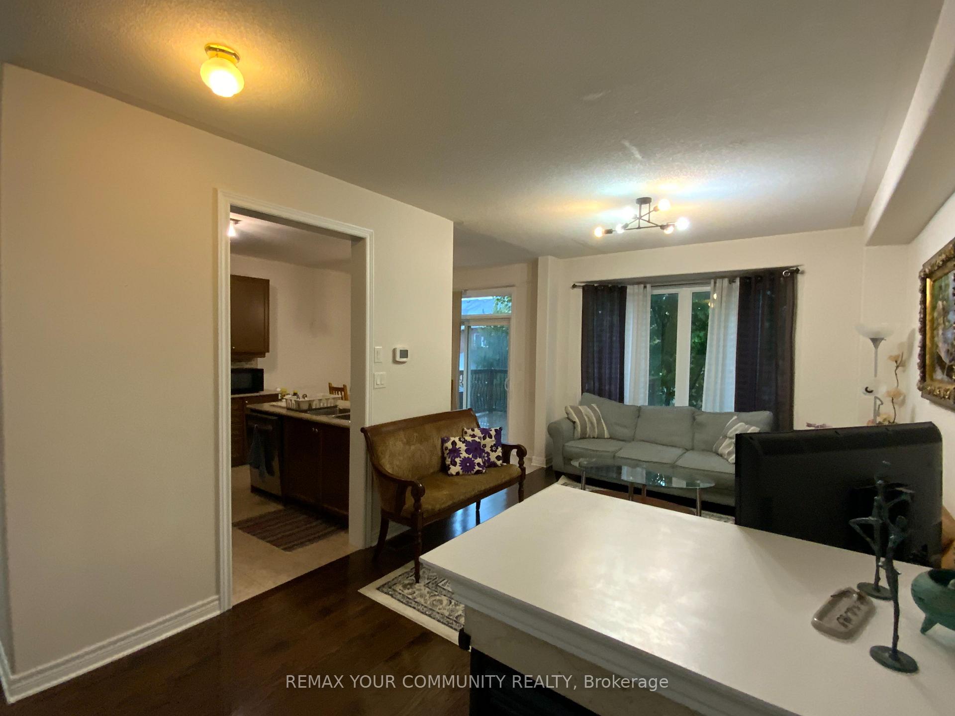 Photo 8 of 29 Mary Ellen Baker Crescent, Vaughan, Patterson — HOMEH