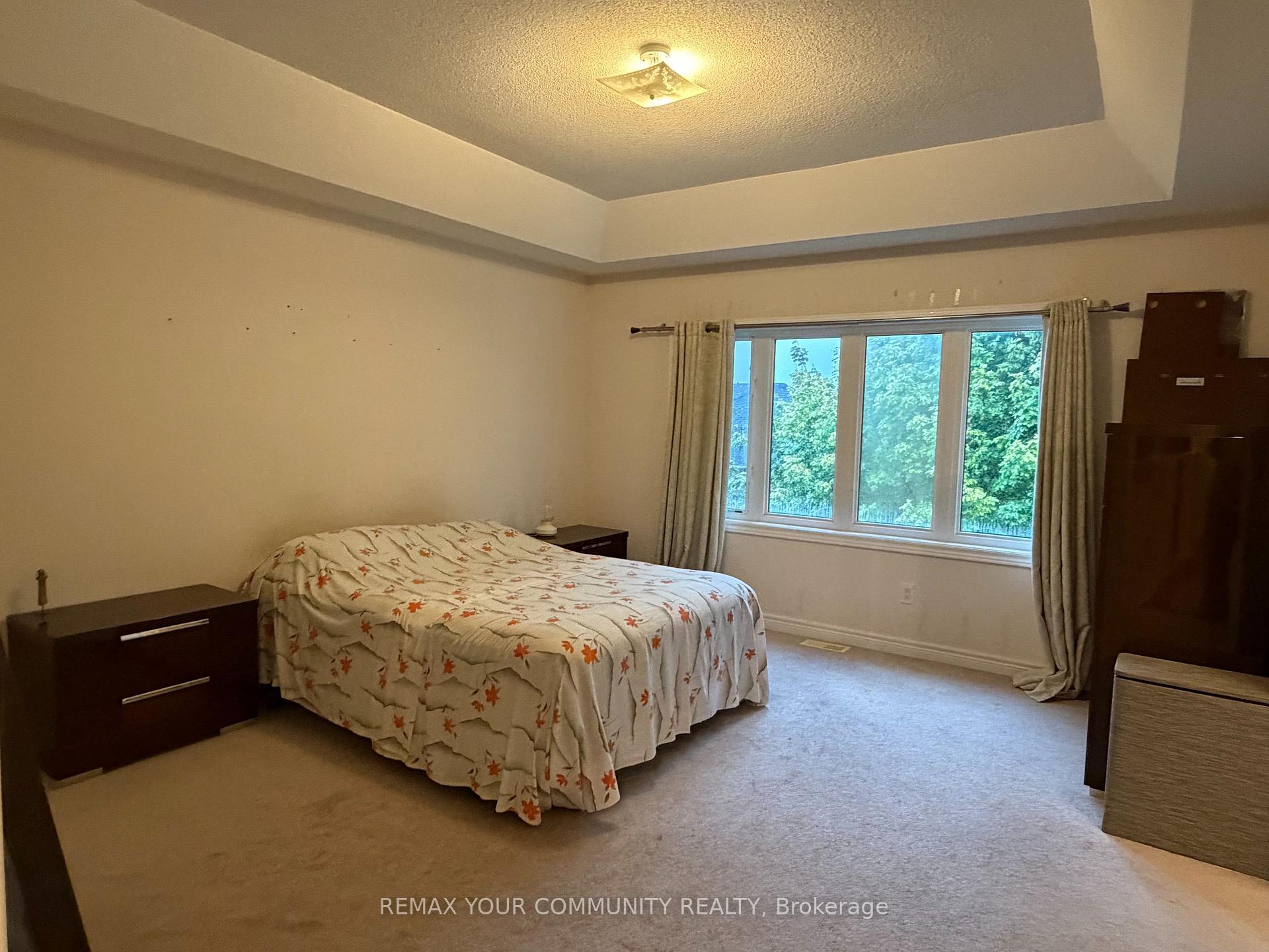 Photo 15 of 29 Mary Ellen Baker Crescent, Vaughan, Patterson — HOMEH