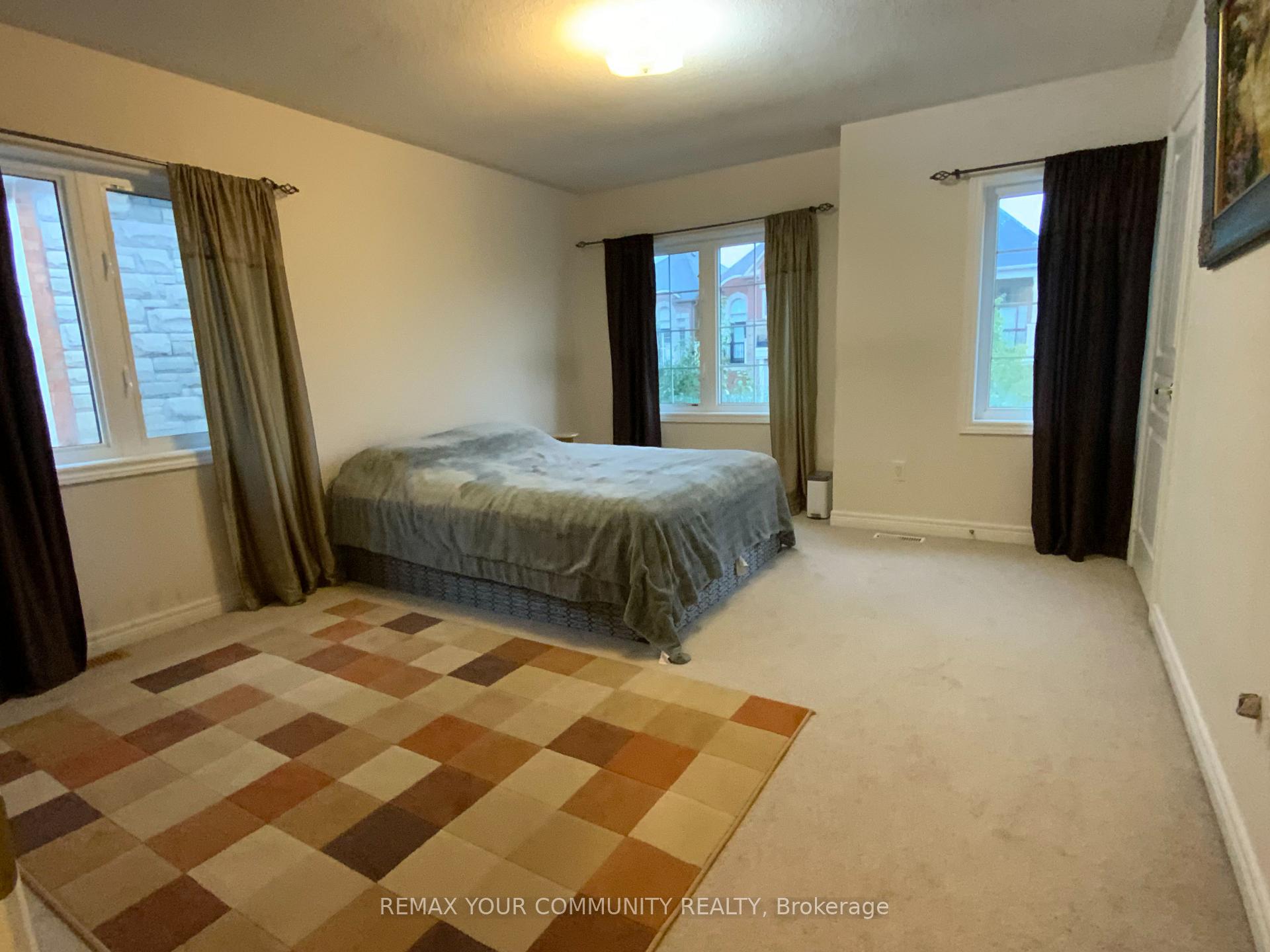 Photo 21 of 29 Mary Ellen Baker Crescent, Vaughan, Patterson — HOMEH