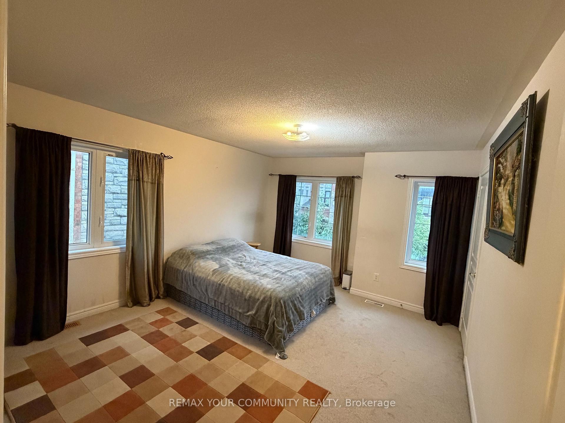 Photo 22 of 29 Mary Ellen Baker Crescent, Vaughan, Patterson — HOMEH