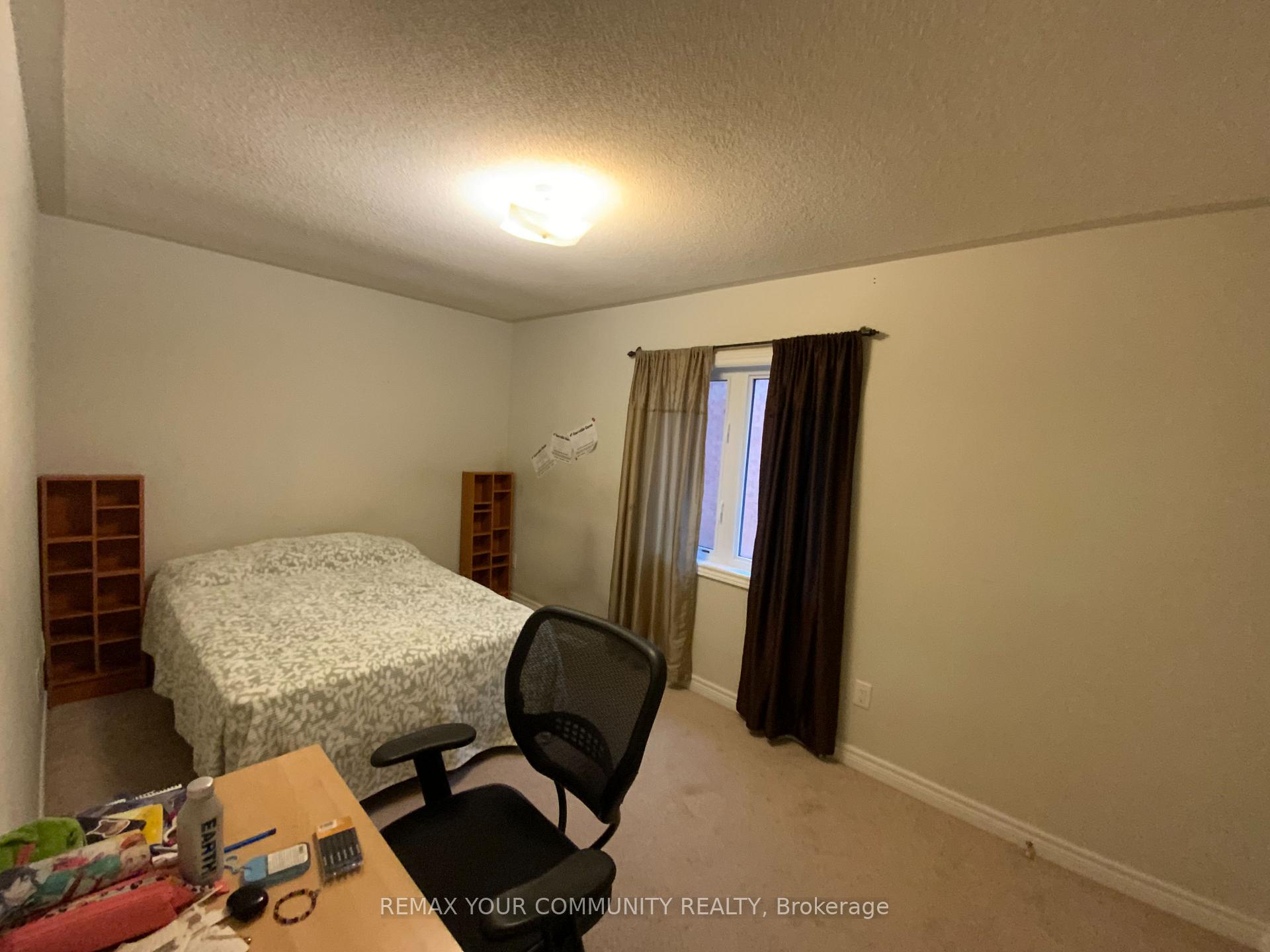 Photo 24 of 29 Mary Ellen Baker Crescent, Vaughan, Patterson — HOMEH