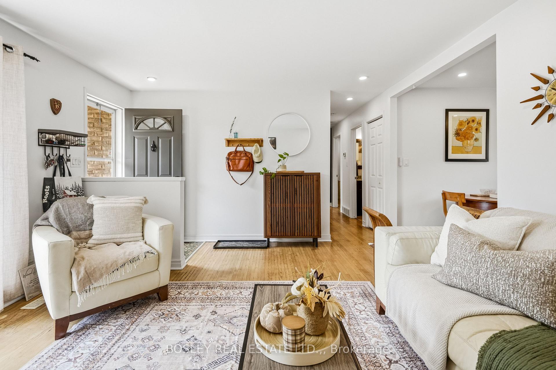 Photo 14 of 17 Acadia Crescent, St. Catharines, Secord Woods — HOMEH