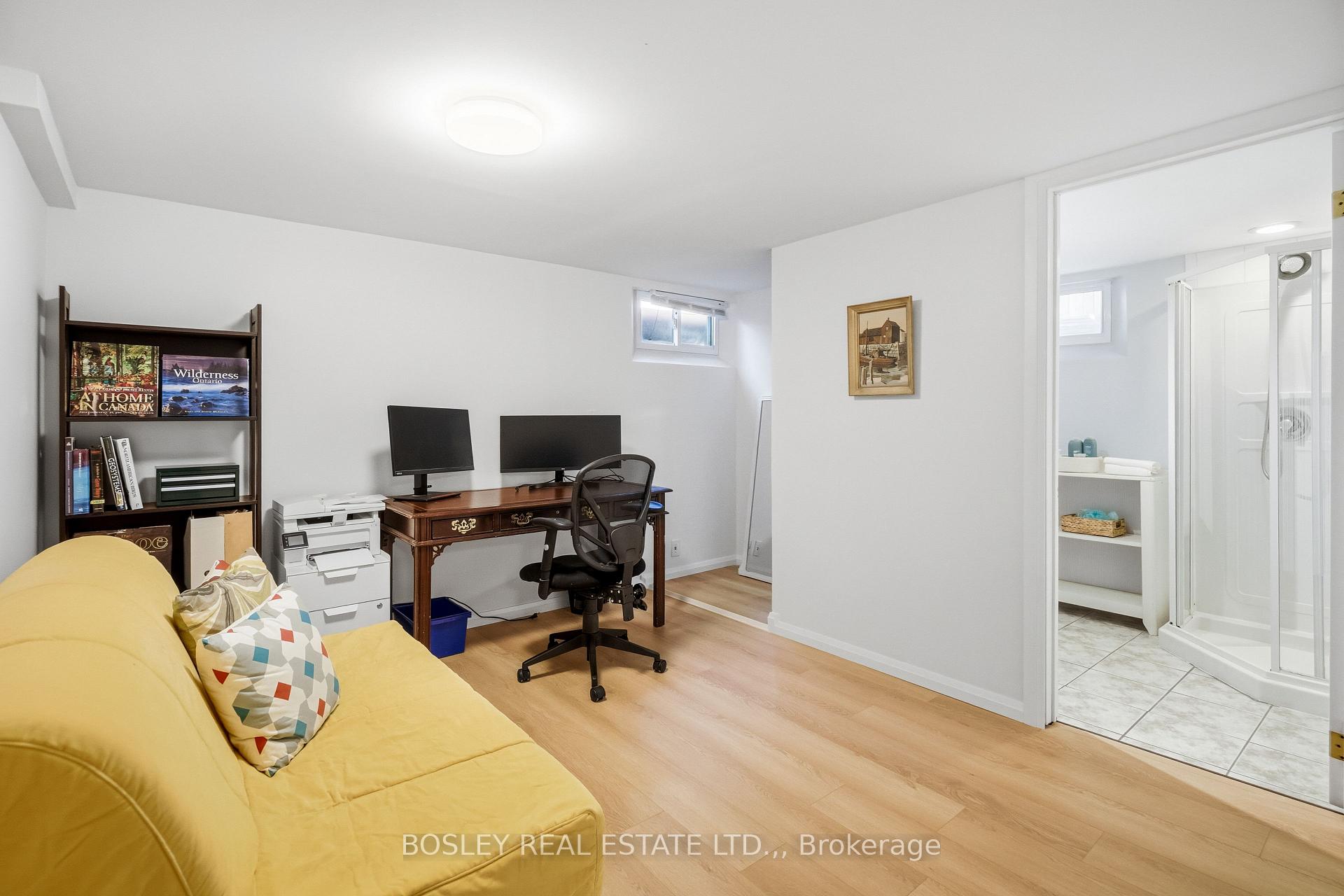 Photo 28 of 17 Acadia Crescent, St. Catharines, Secord Woods — HOMEH