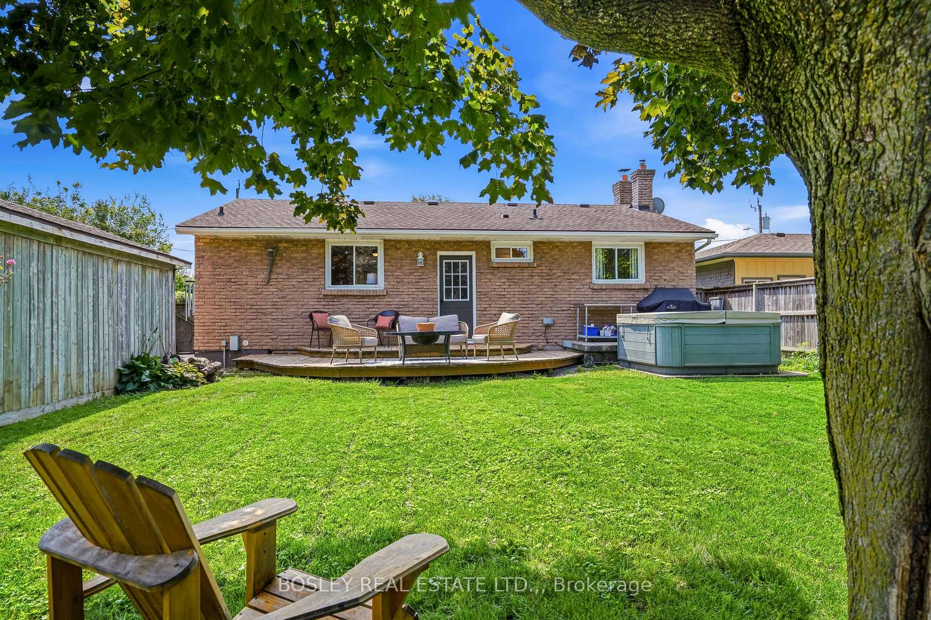 Photo 33 of 17 Acadia Crescent, St. Catharines, Secord Woods — HOMEH