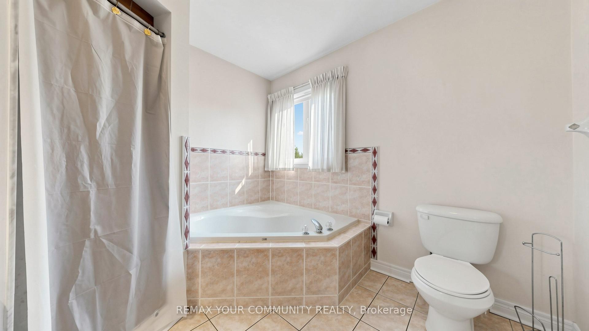 Photo 25 of 78 Zippora Drive, Richmond Hill, Devonsleigh — HOMEH