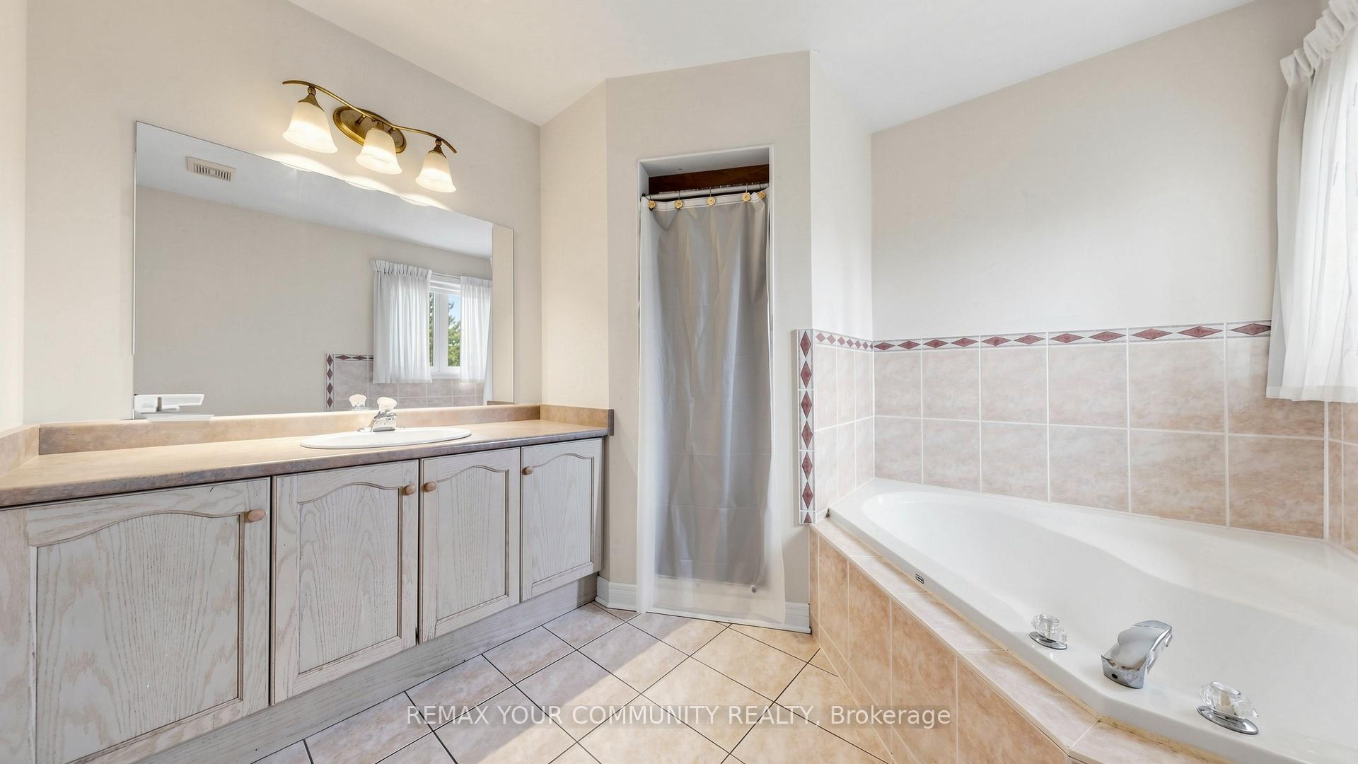 Photo 26 of 78 Zippora Drive, Richmond Hill, Devonsleigh — HOMEH