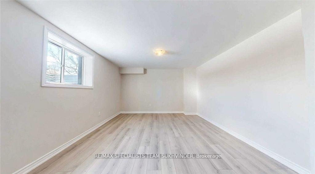 Photo 2 of Unit Lower, 245A Andy Crescent, Vaughan, West Woodbridge — HOMEH