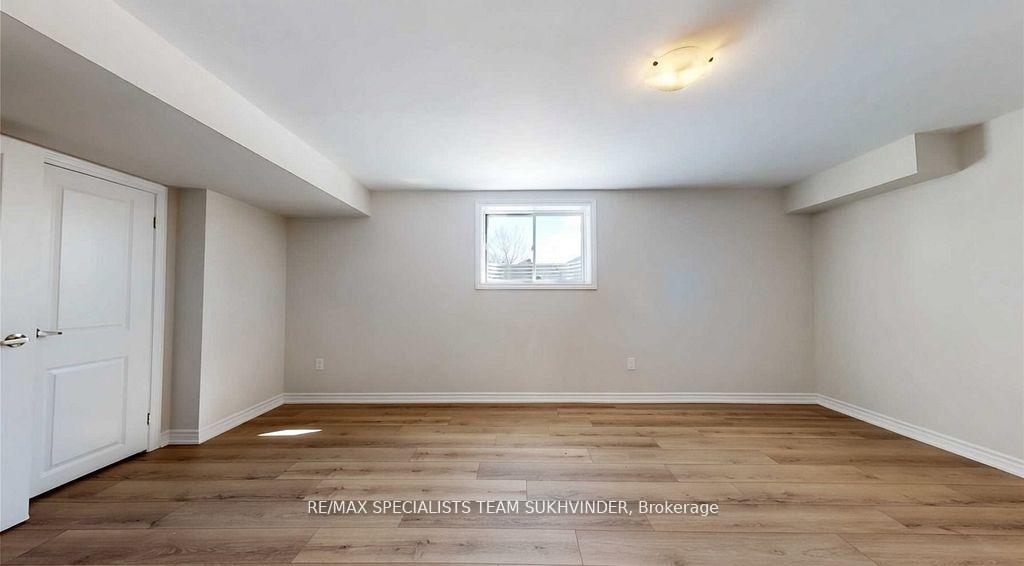 Photo 3 of Unit Lower, 245A Andy Crescent, Vaughan, West Woodbridge — HOMEH