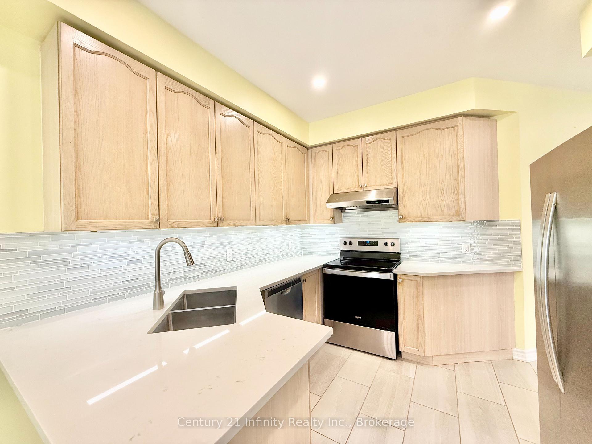 Photo 9 of 1171 Springbank Drive, Oshawa, Pinecrest — HOMEH