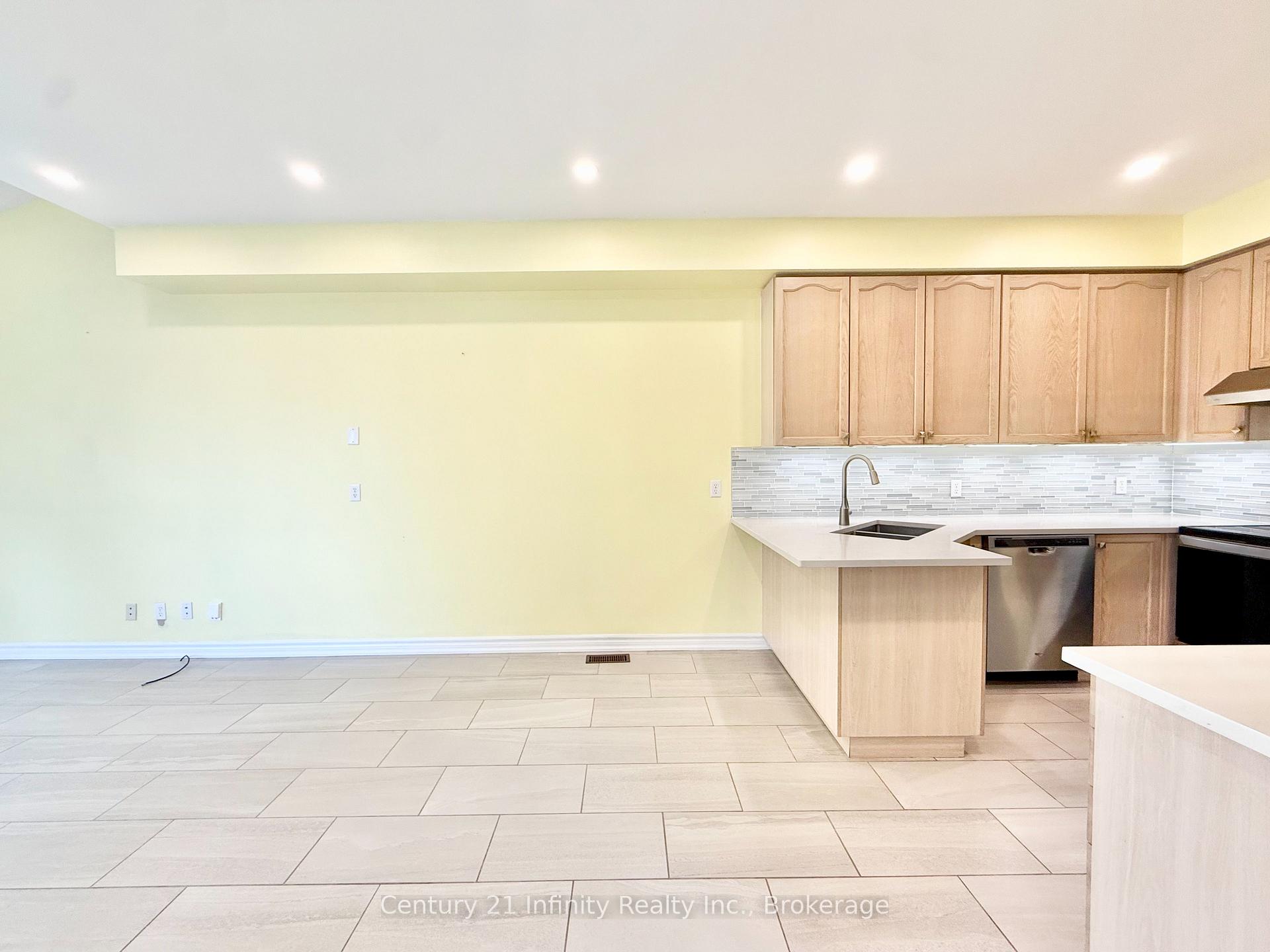 Photo 15 of 1171 Springbank Drive, Oshawa, Pinecrest — HOMEH