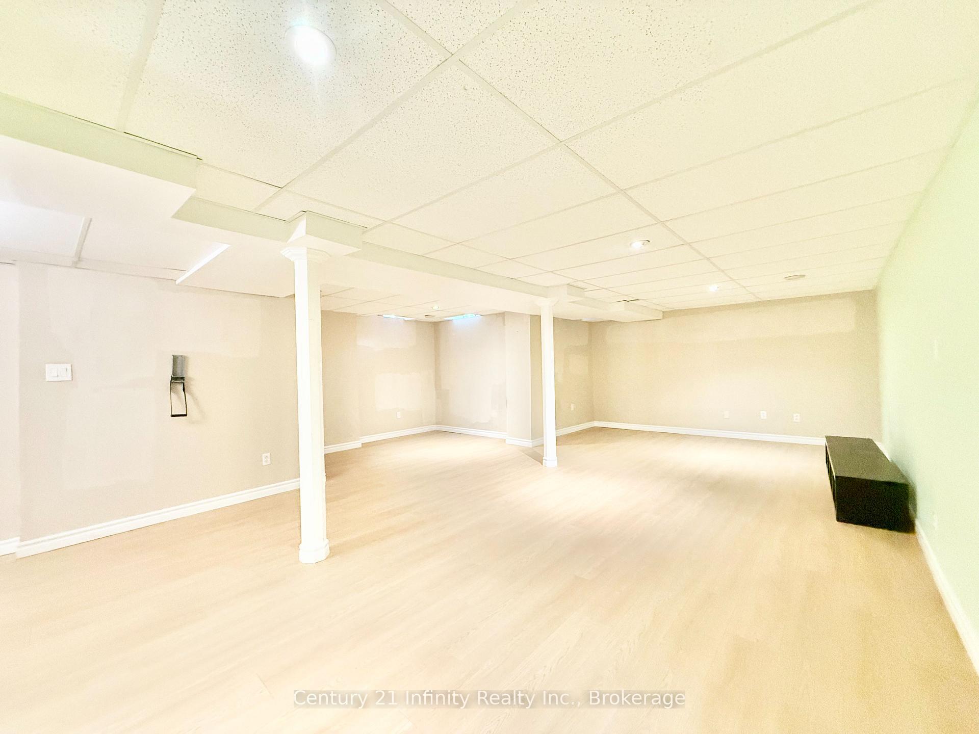 Photo 33 of 1171 Springbank Drive, Oshawa, Pinecrest — HOMEH