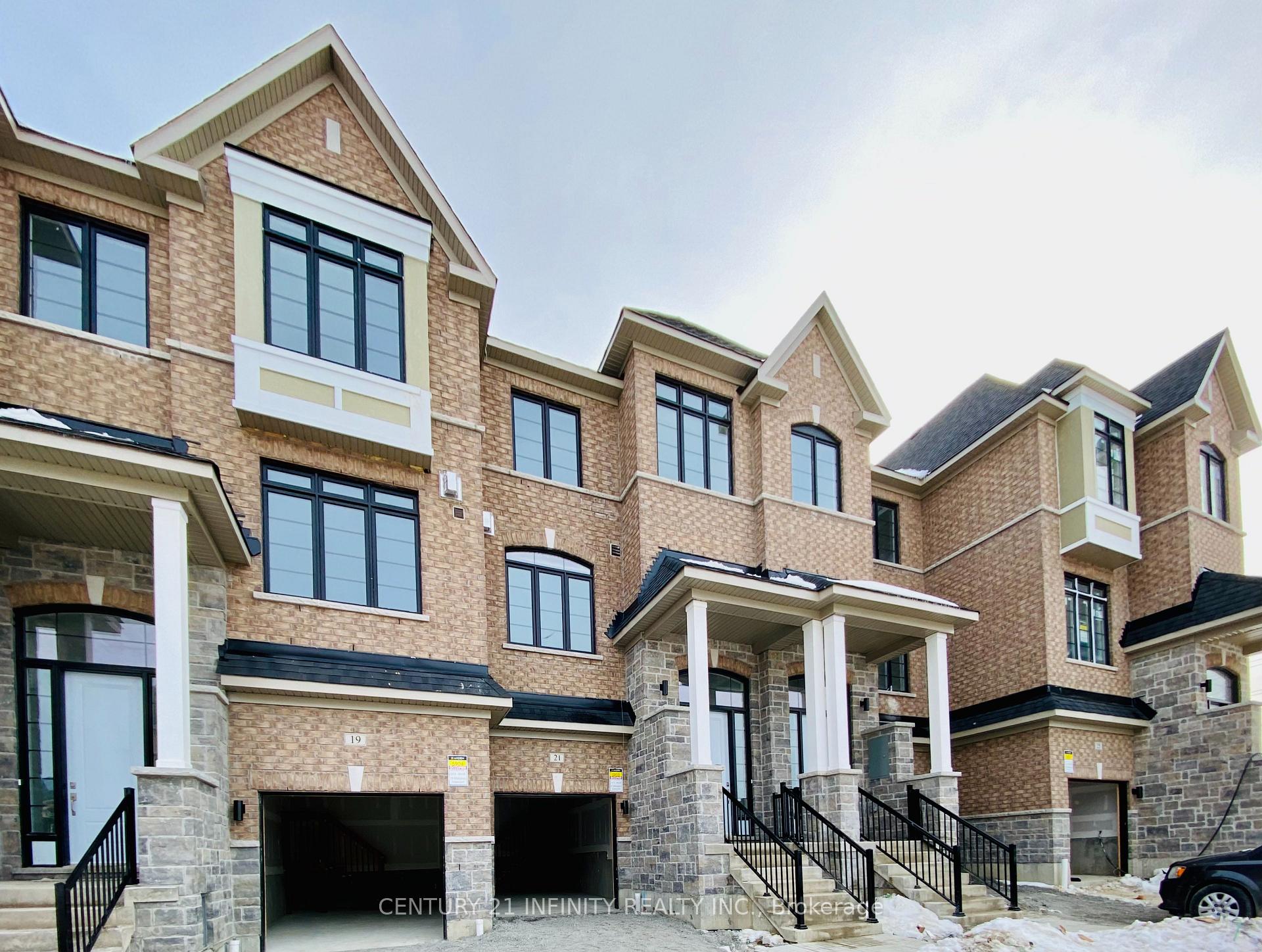 Photo 2 of 21 Elkington Crescent, Whitby, Rural Whitby — HOMEH