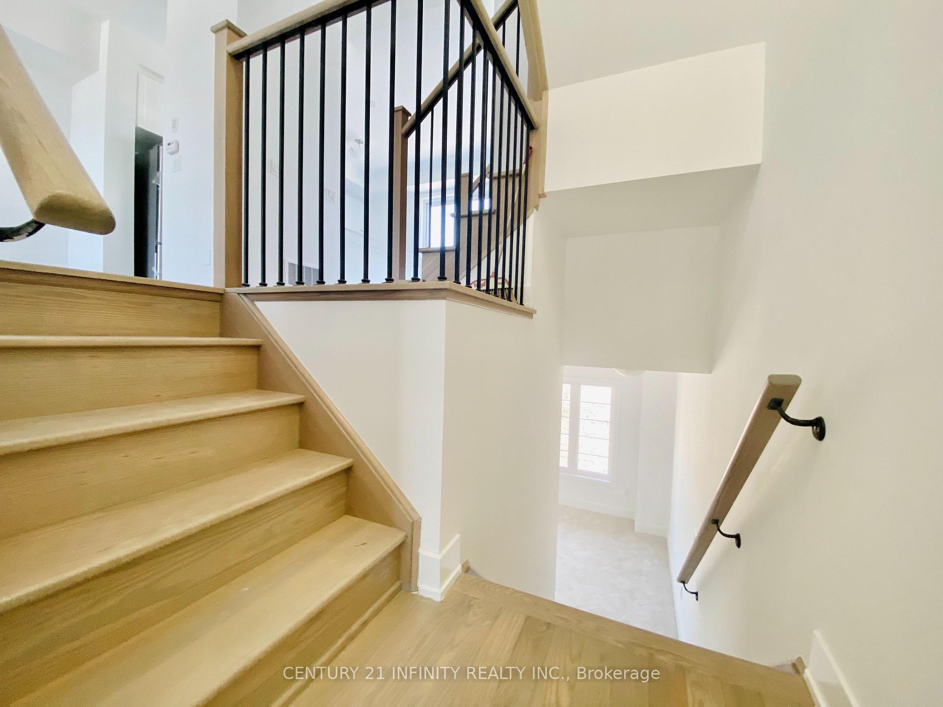 Photo 6 of 21 Elkington Crescent, Whitby, Rural Whitby — HOMEH
