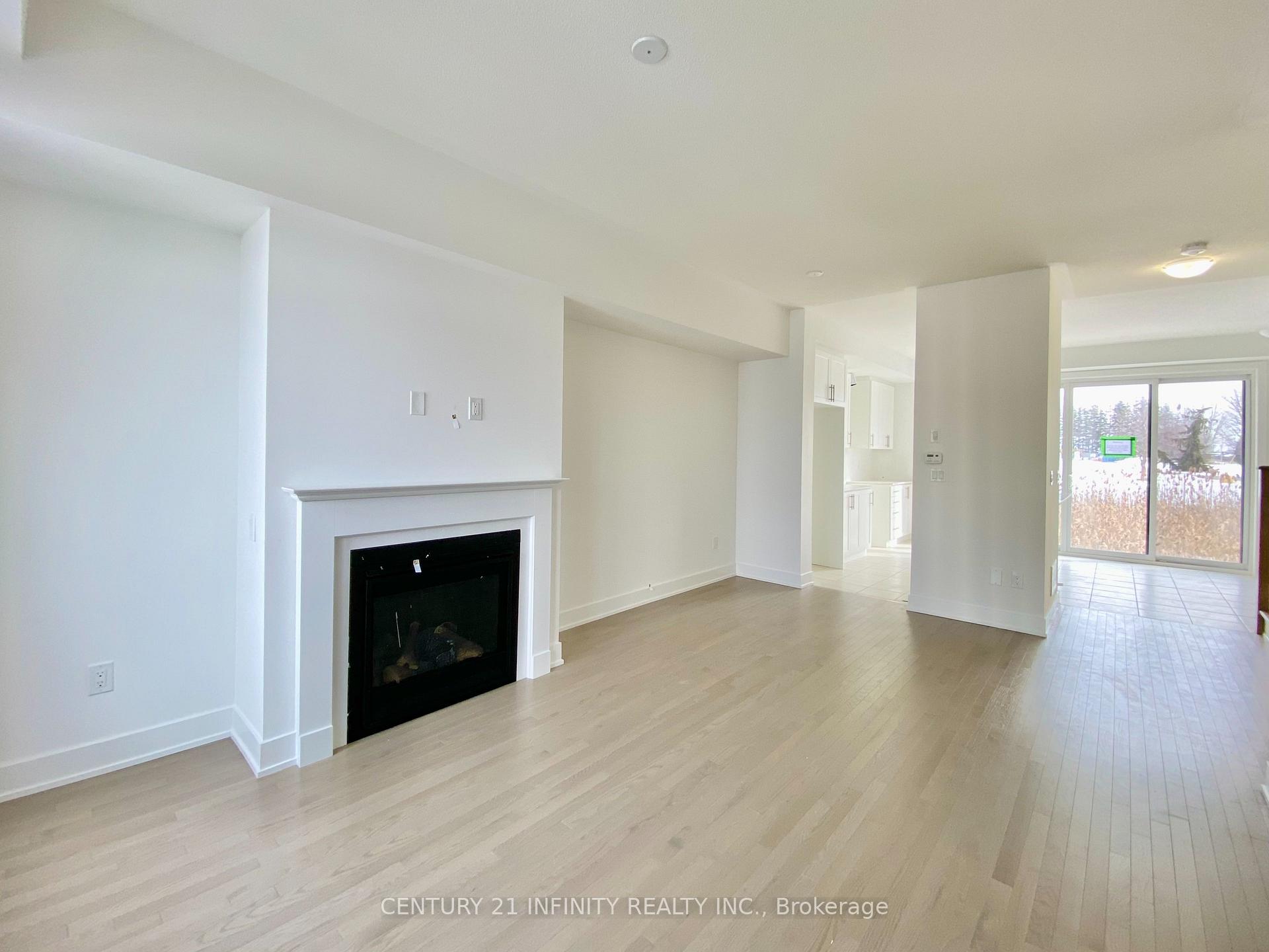 Photo 8 of 21 Elkington Crescent, Whitby, Rural Whitby — HOMEH
