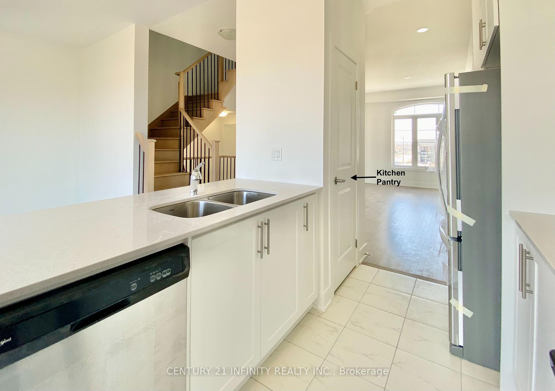Photo 12 of 21 Elkington Crescent, Whitby, Rural Whitby — HOMEH