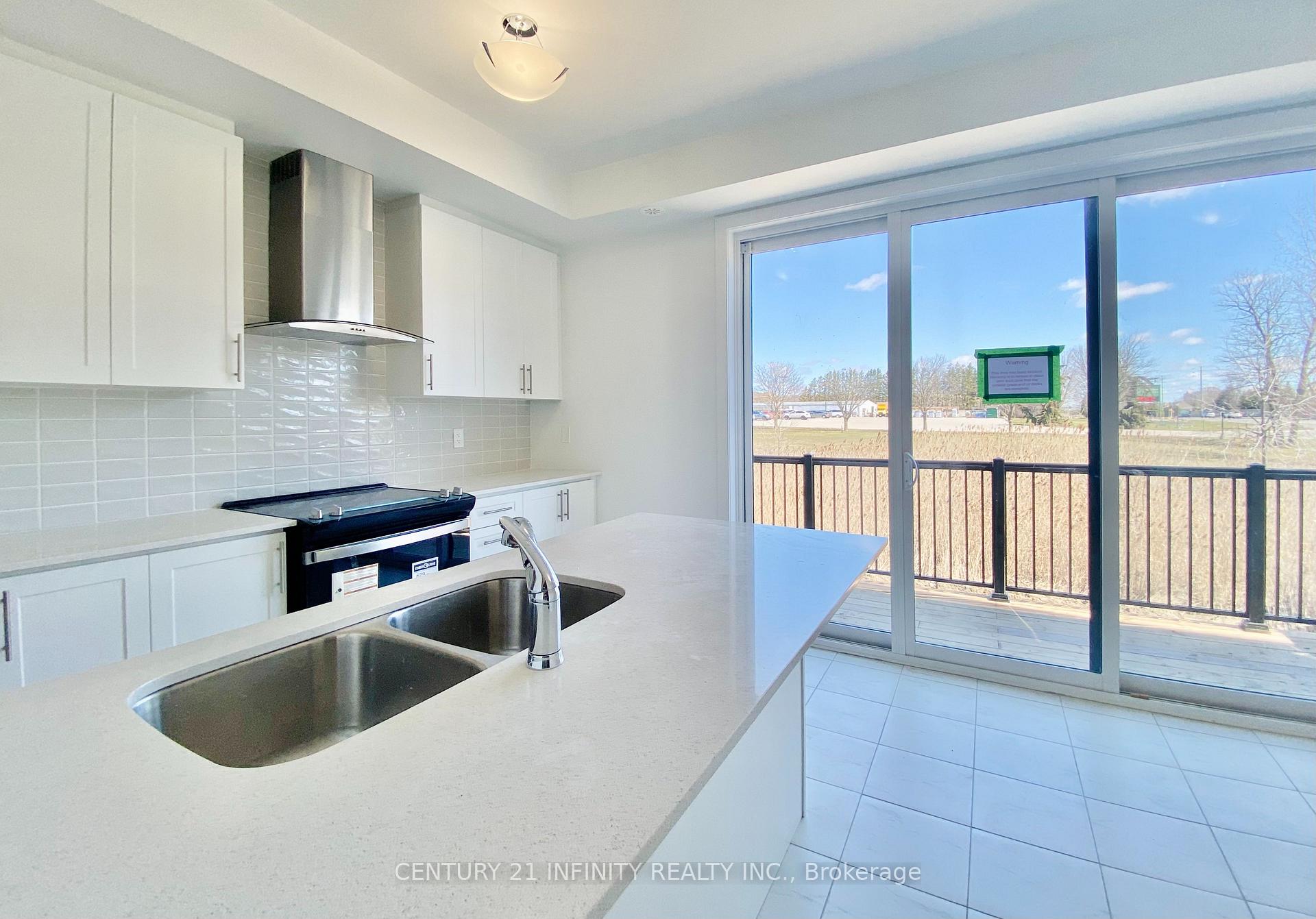 Photo 13 of 21 Elkington Crescent, Whitby, Rural Whitby — HOMEH