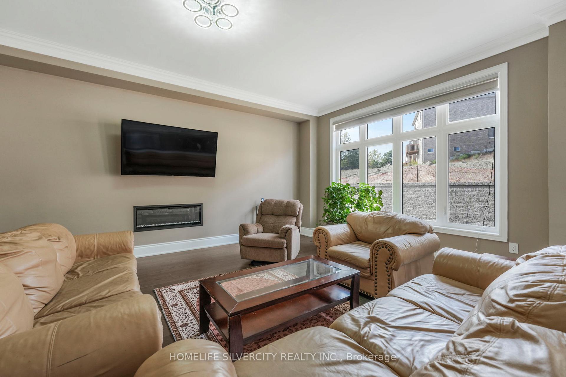 Photo 26 of 85 James Walker Avenue, Caledon, Caledon East — HOMEH
