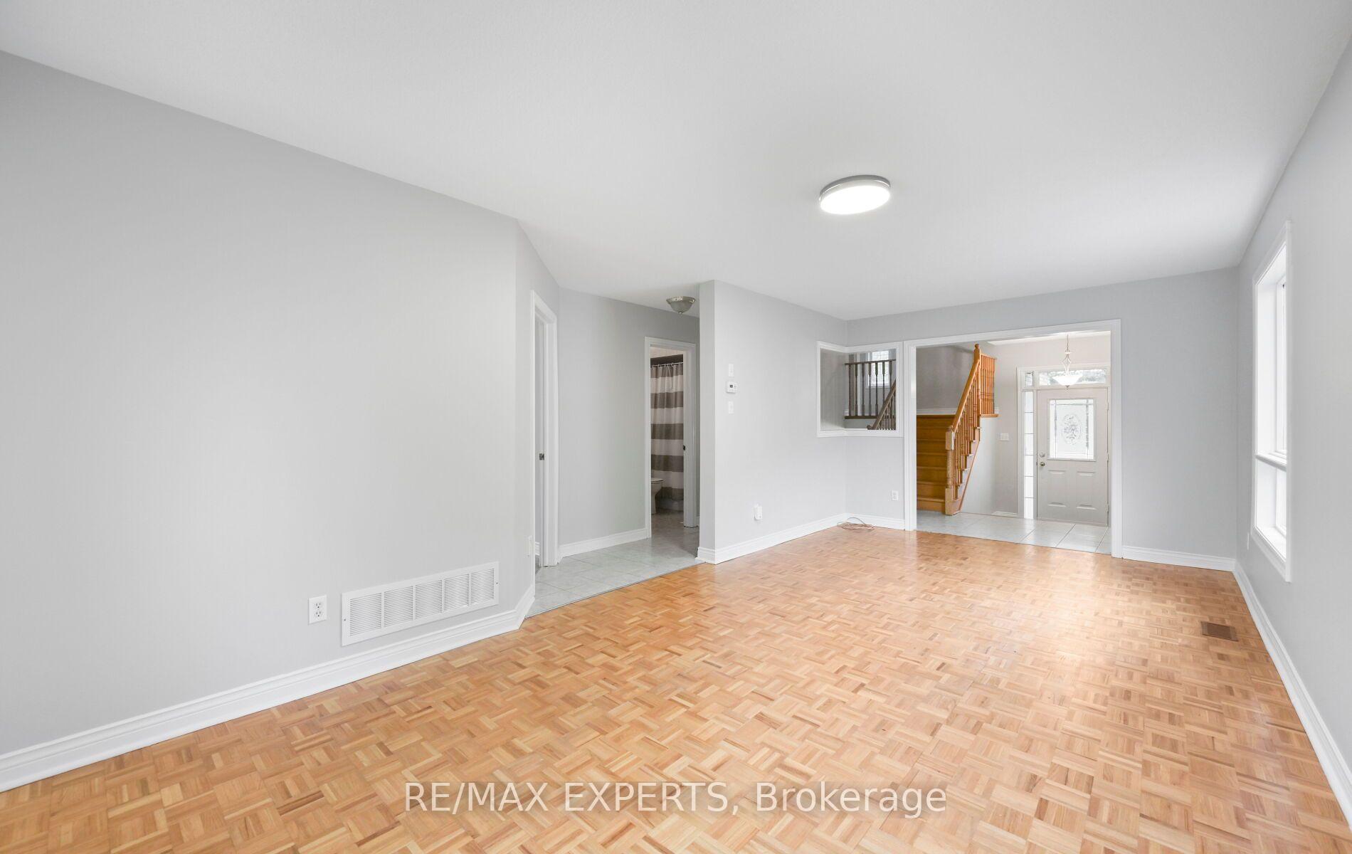 Photo 10 of 13 Paulette Way, Caledon, Bolton East — HOMEH