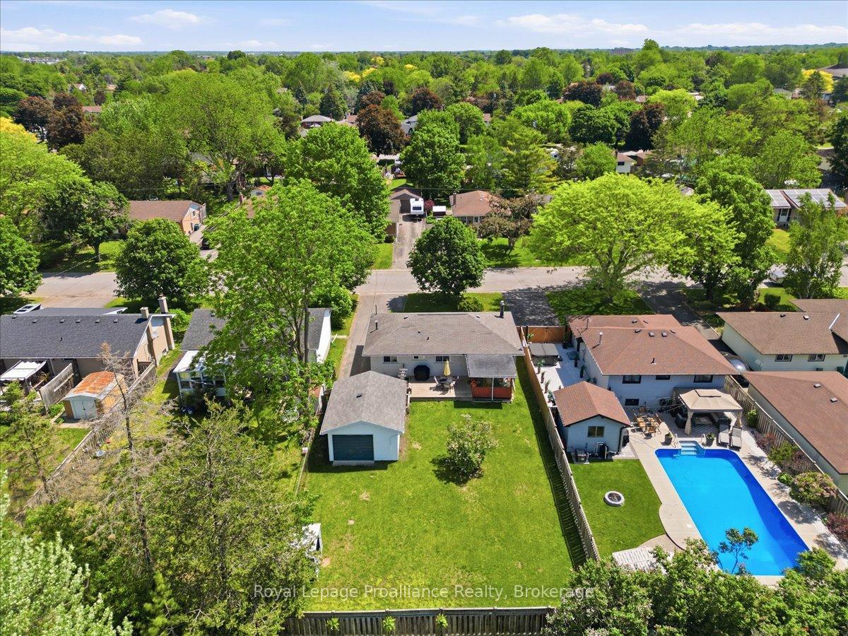 Photo 31 of 24 Harvest Crescent, Belleville, Belleville Ward — HOMEH