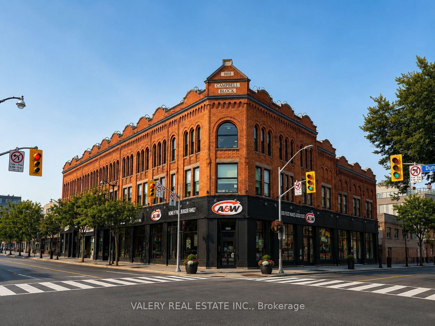 Front of Unit 201, 2870 Dundas Street W