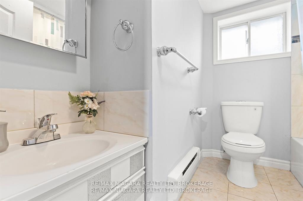 Photo 16 of 130 Killaly Street E, Port Colborne, Killaly East — HOMEH