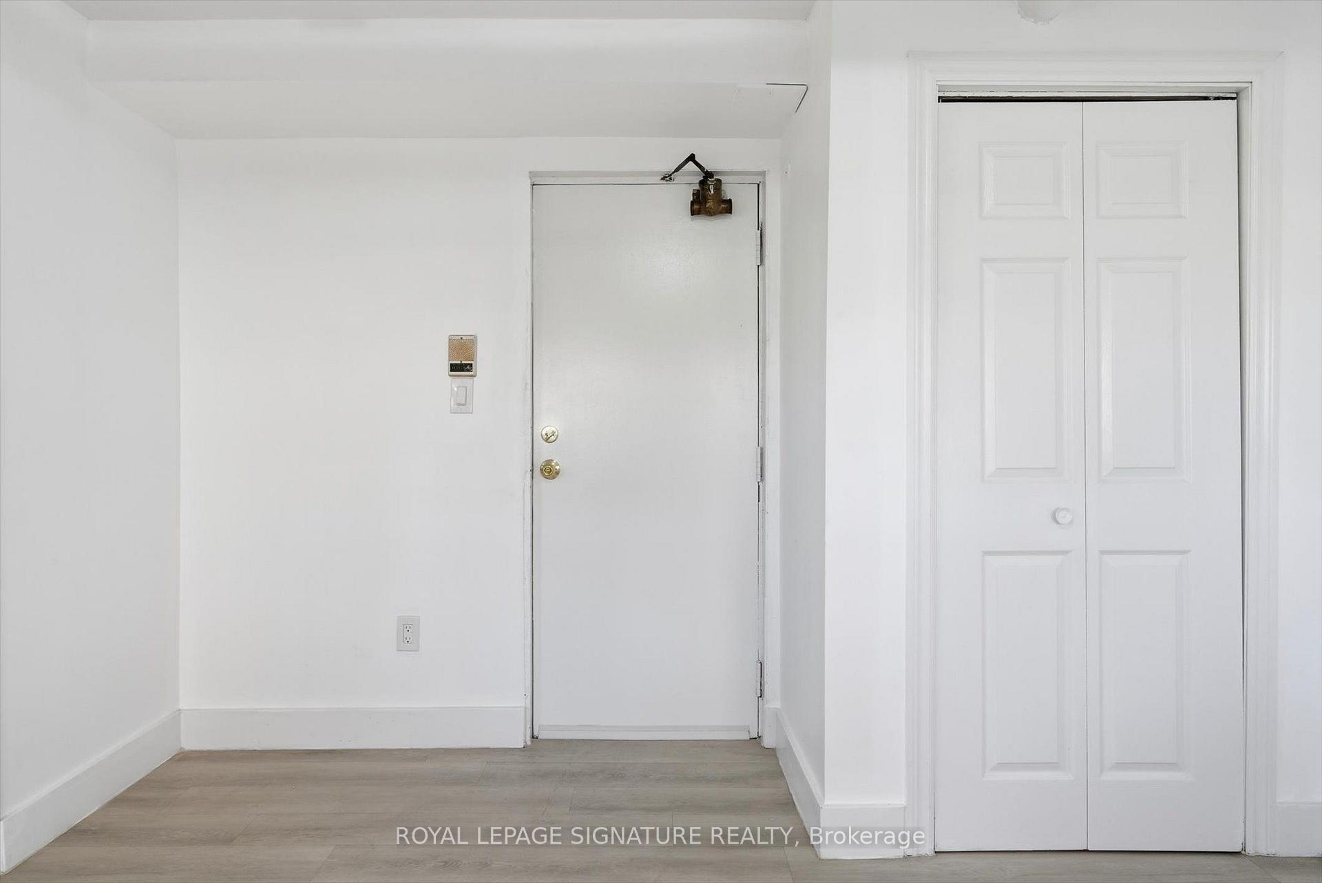 Photo 4 of Unit 103, 49 Cuffley Crescent S, North York, Downsview-Roding-CFB — HOMEH