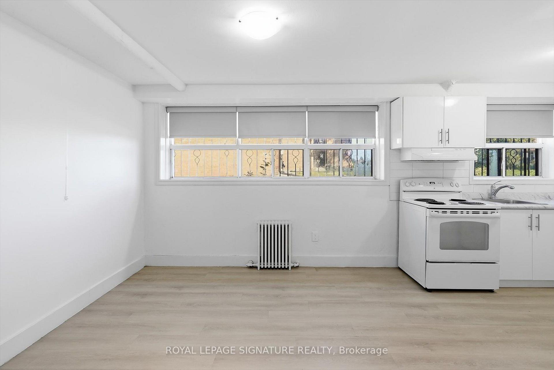 Photo 6 of Unit 103, 49 Cuffley Crescent S, North York, Downsview-Roding-CFB — HOMEH