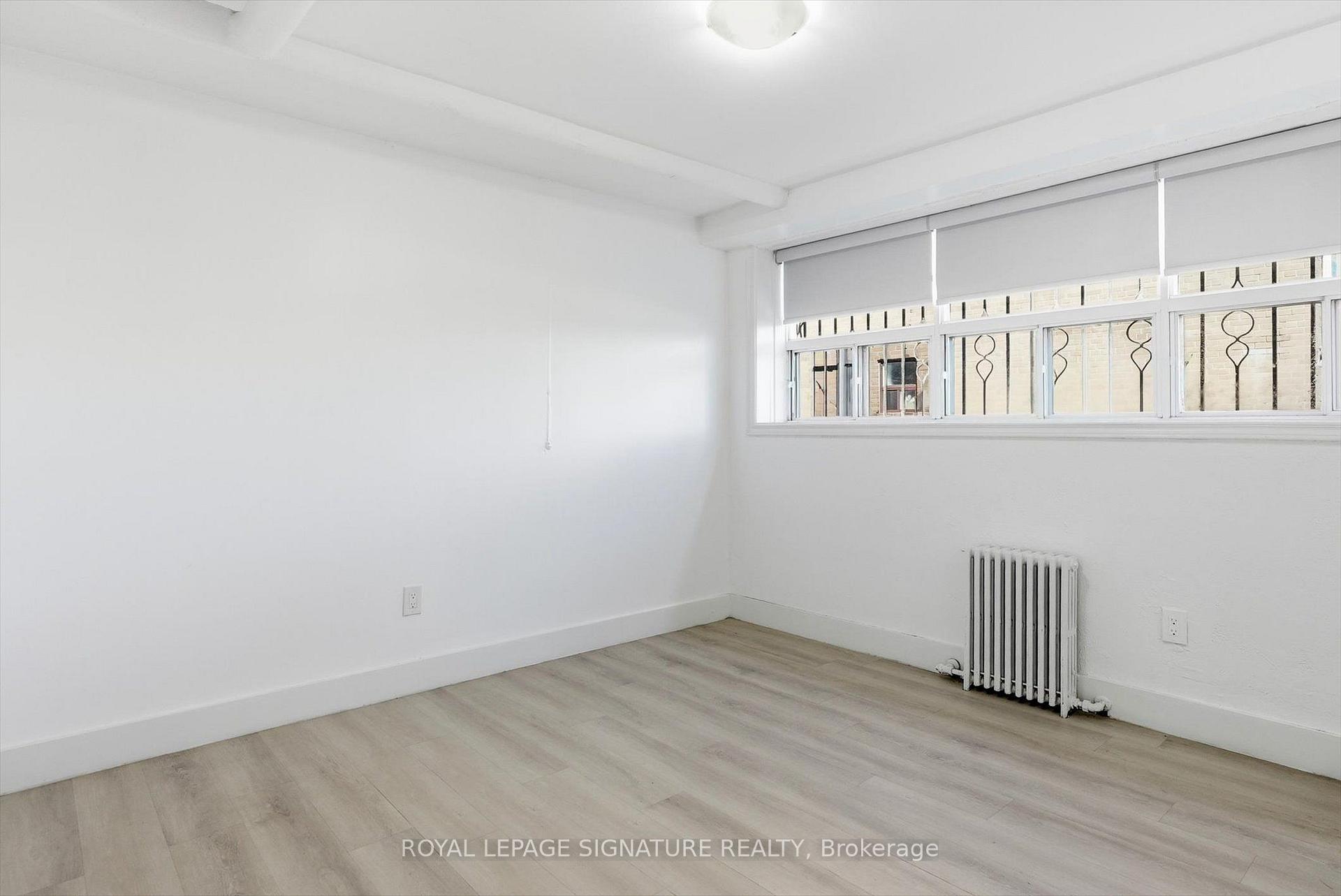 Photo 7 of Unit 103, 49 Cuffley Crescent S, North York, Downsview-Roding-CFB — HOMEH