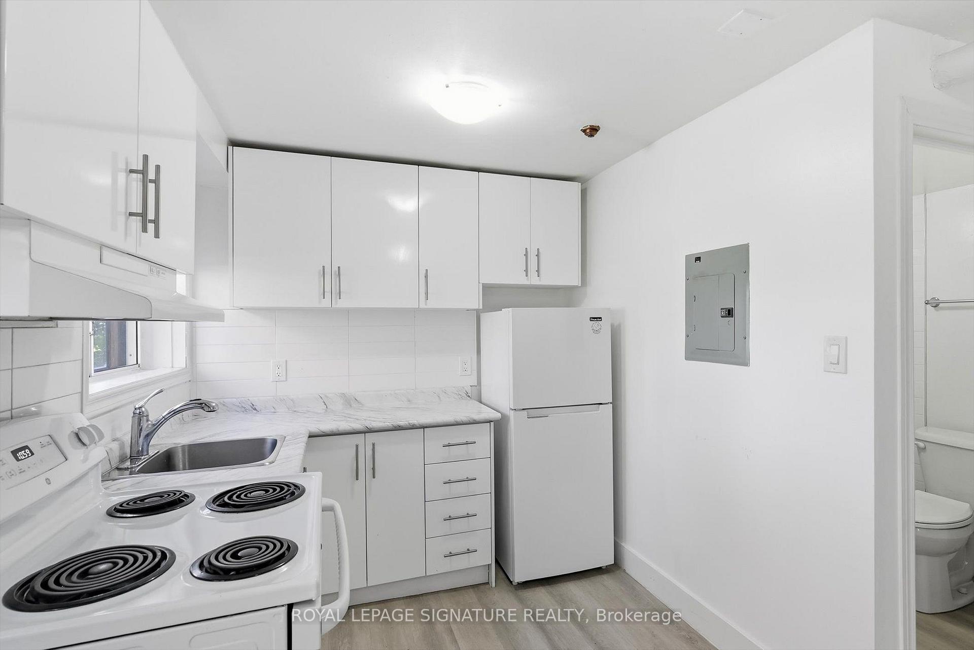 Photo 11 of Unit 103, 49 Cuffley Crescent S, North York, Downsview-Roding-CFB — HOMEH