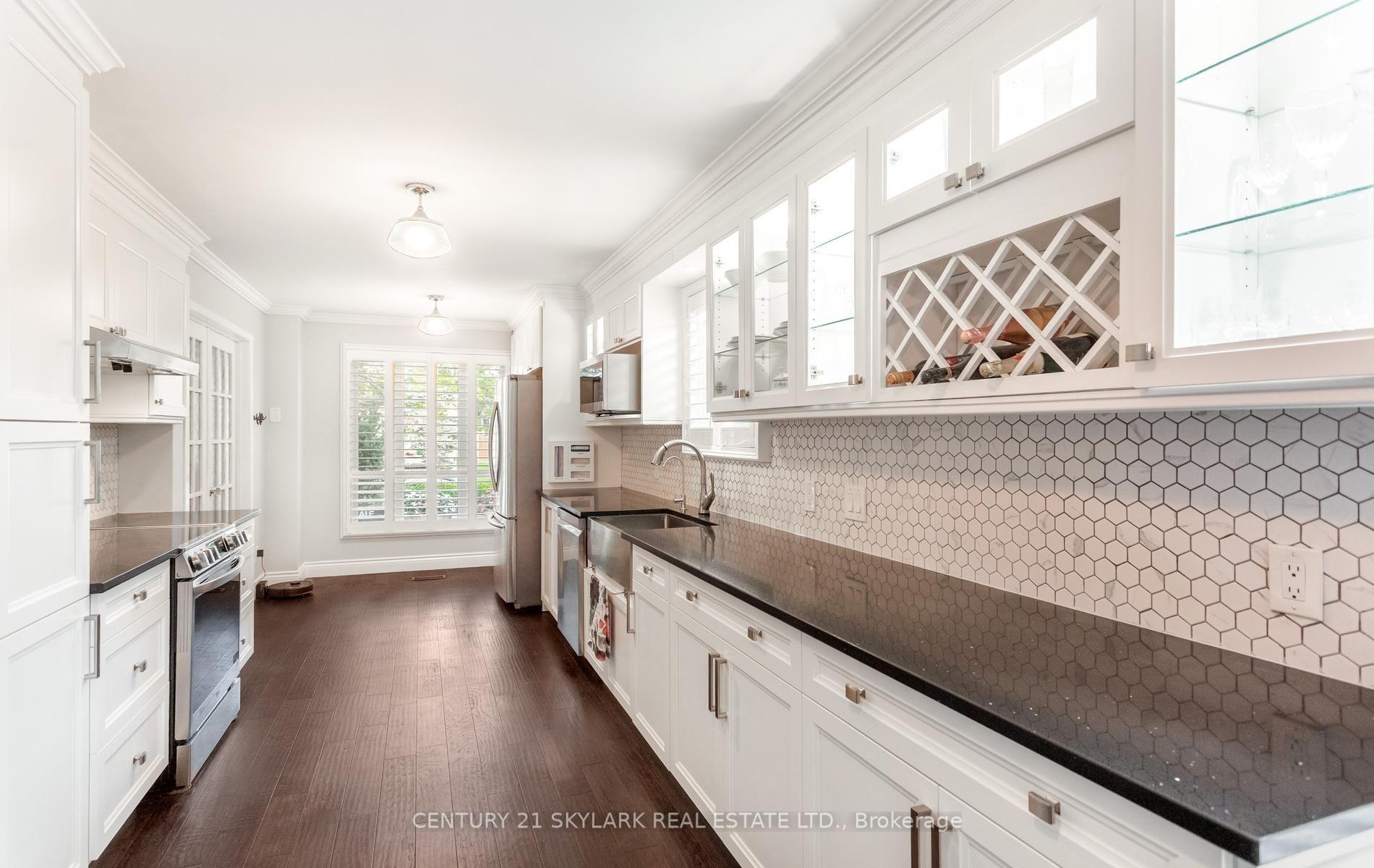 Photo 13 of 574 Sunnyvale Crescent, Milton, Bronte Meadows — HOMEH