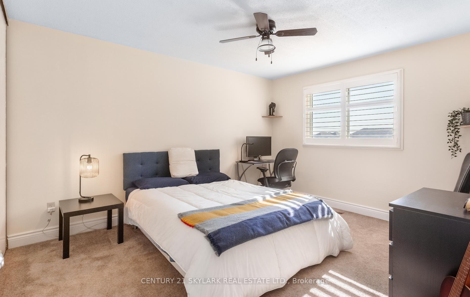 Photo 21 of 574 Sunnyvale Crescent, Milton, Bronte Meadows — HOMEH