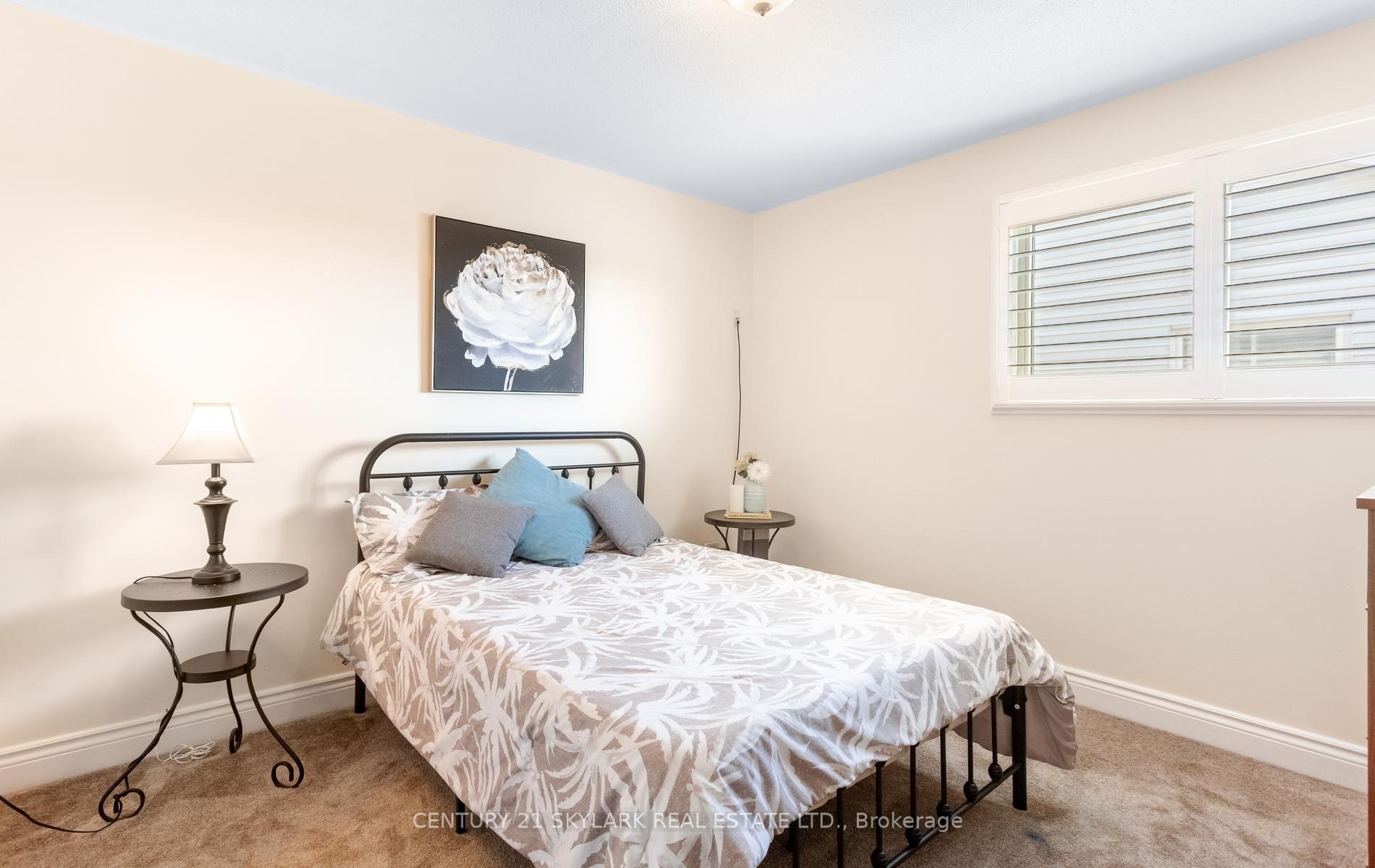 Photo 22 of 574 Sunnyvale Crescent, Milton, Bronte Meadows — HOMEH