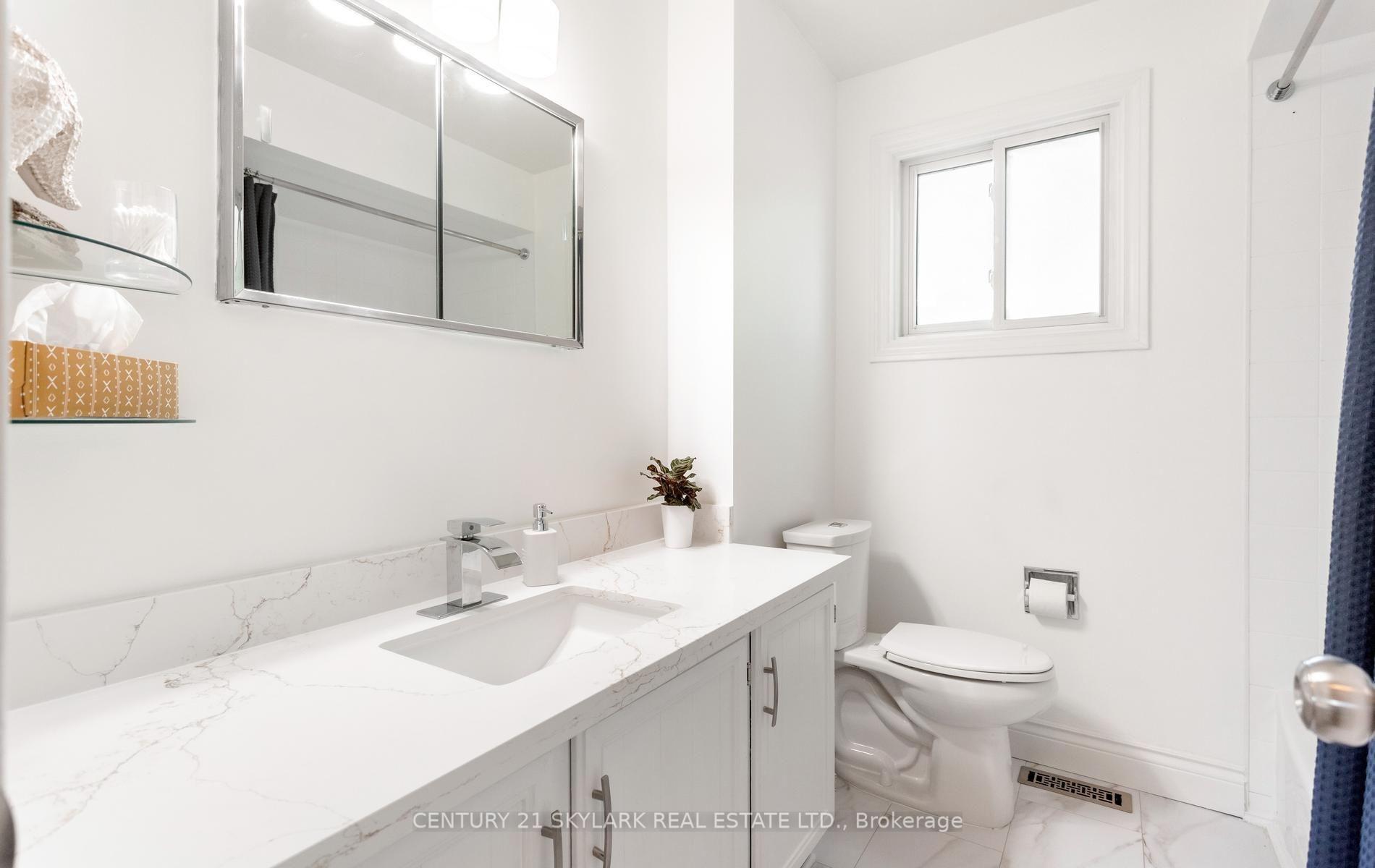 Photo 23 of 574 Sunnyvale Crescent, Milton, Bronte Meadows — HOMEH