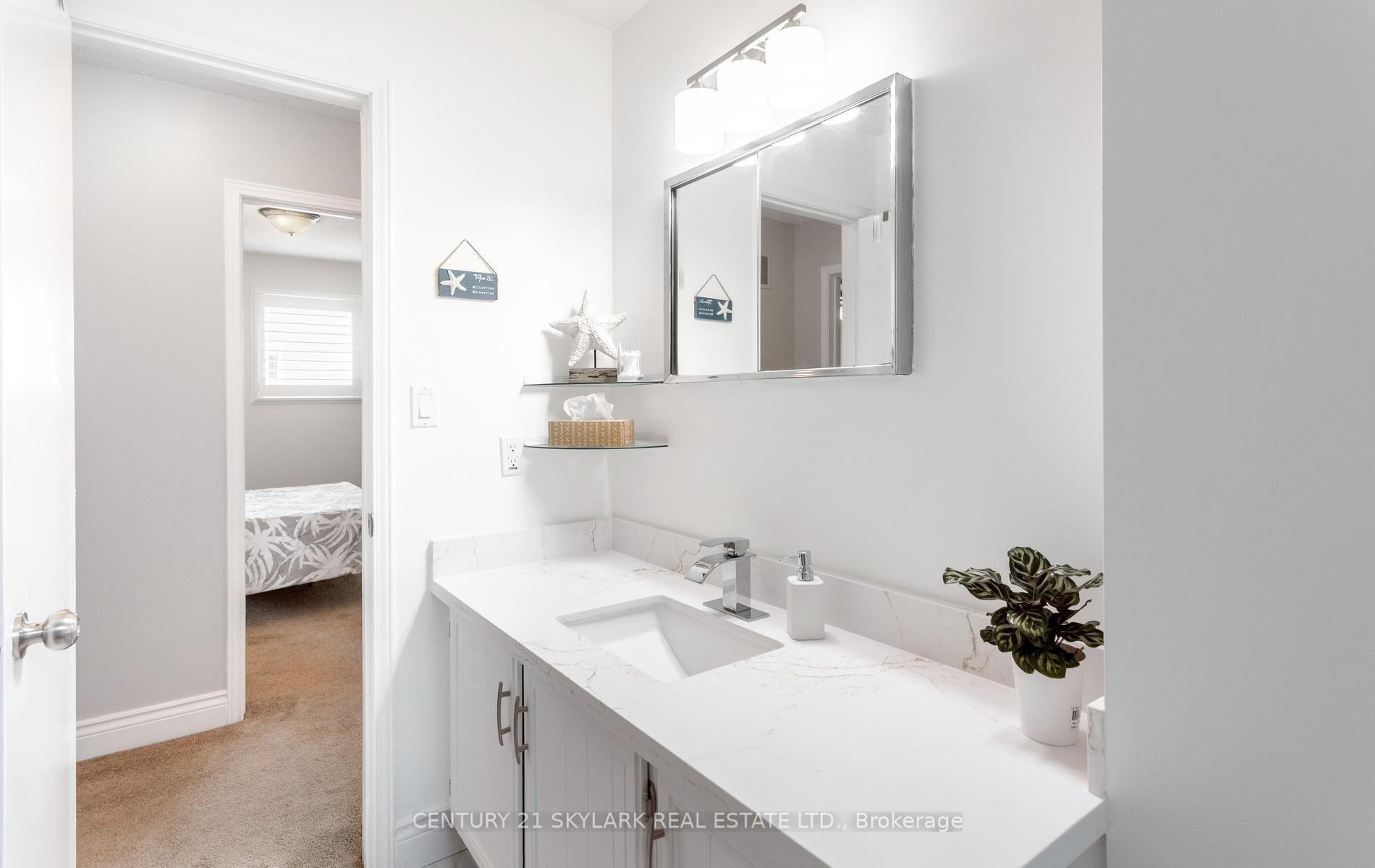 Photo 24 of 574 Sunnyvale Crescent, Milton, Bronte Meadows — HOMEH