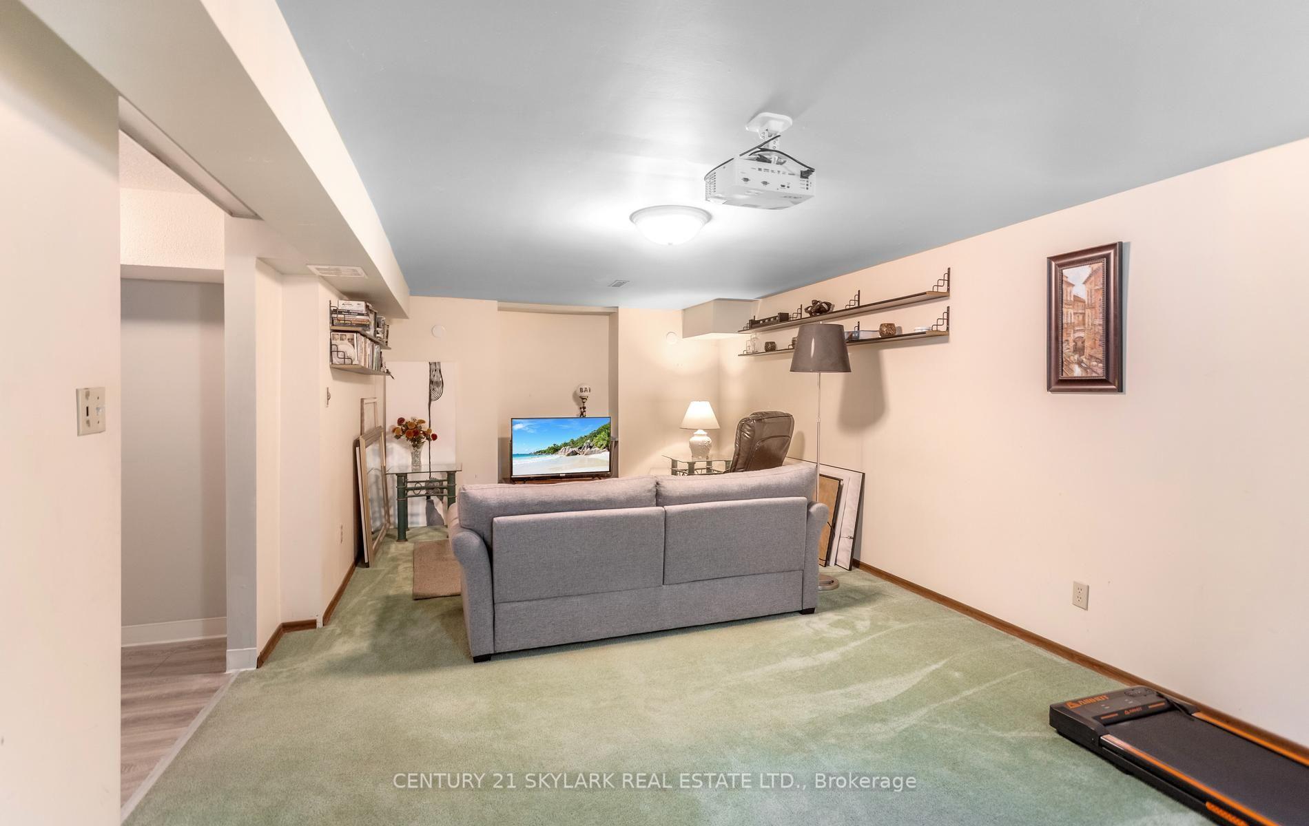 Photo 25 of 574 Sunnyvale Crescent, Milton, Bronte Meadows — HOMEH