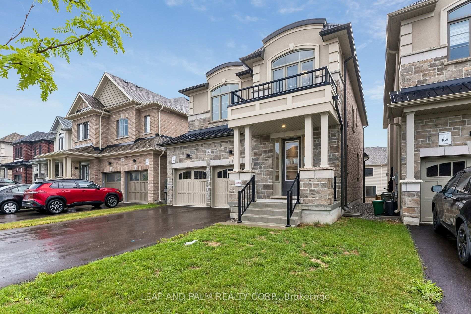 Photo 3 of 247 Flood Avenue, Clarington, Newcastle — HOMEH