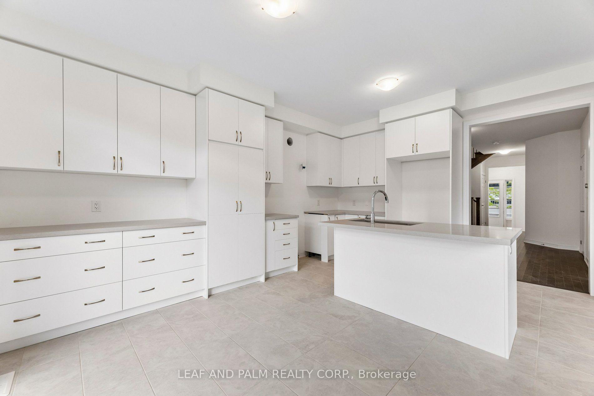 Photo 11 of 247 Flood Avenue, Clarington, Newcastle — HOMEH