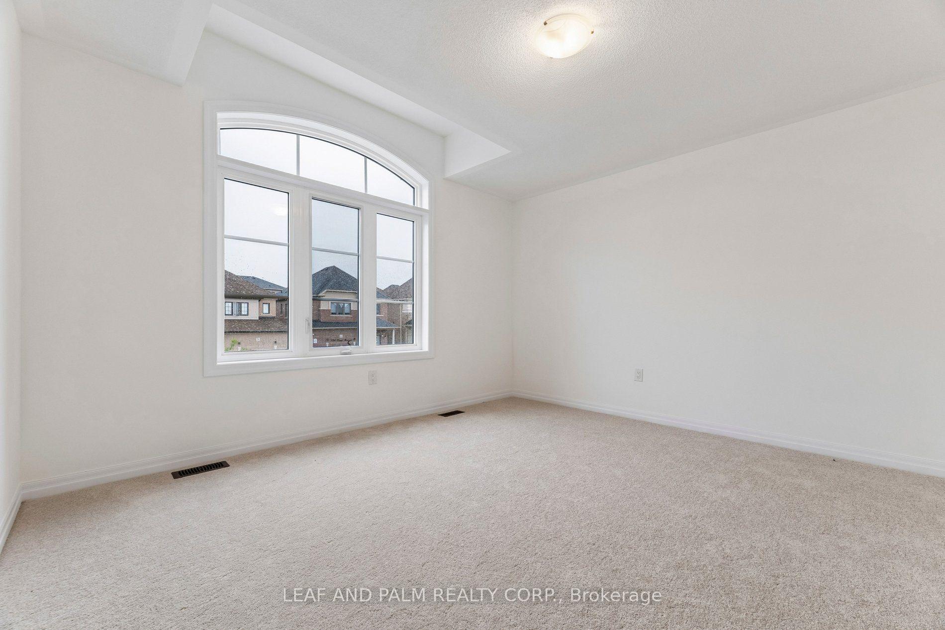Photo 18 of 247 Flood Avenue, Clarington, Newcastle — HOMEH